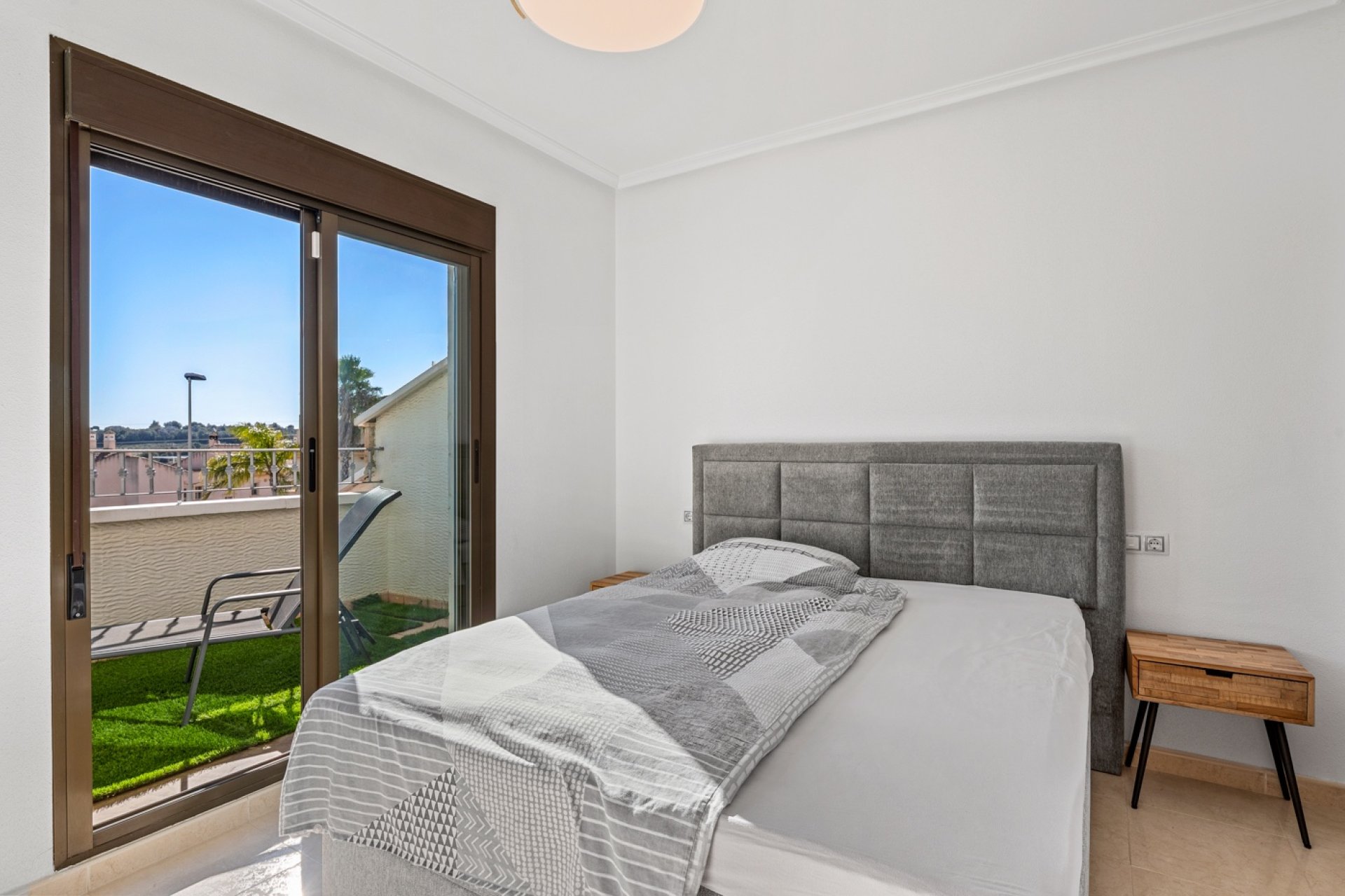 Resale - Villa -
San Miguel de Salinas - Inland