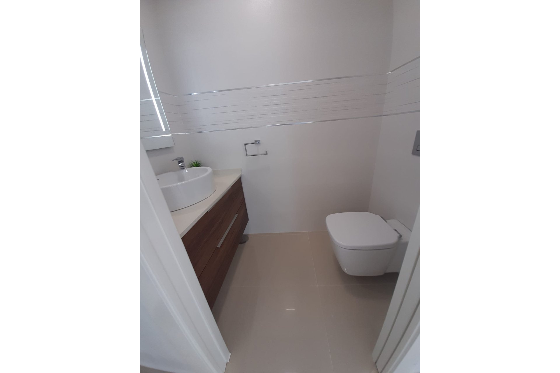 Resale - Villa -
San Miguel de Salinas - Inland