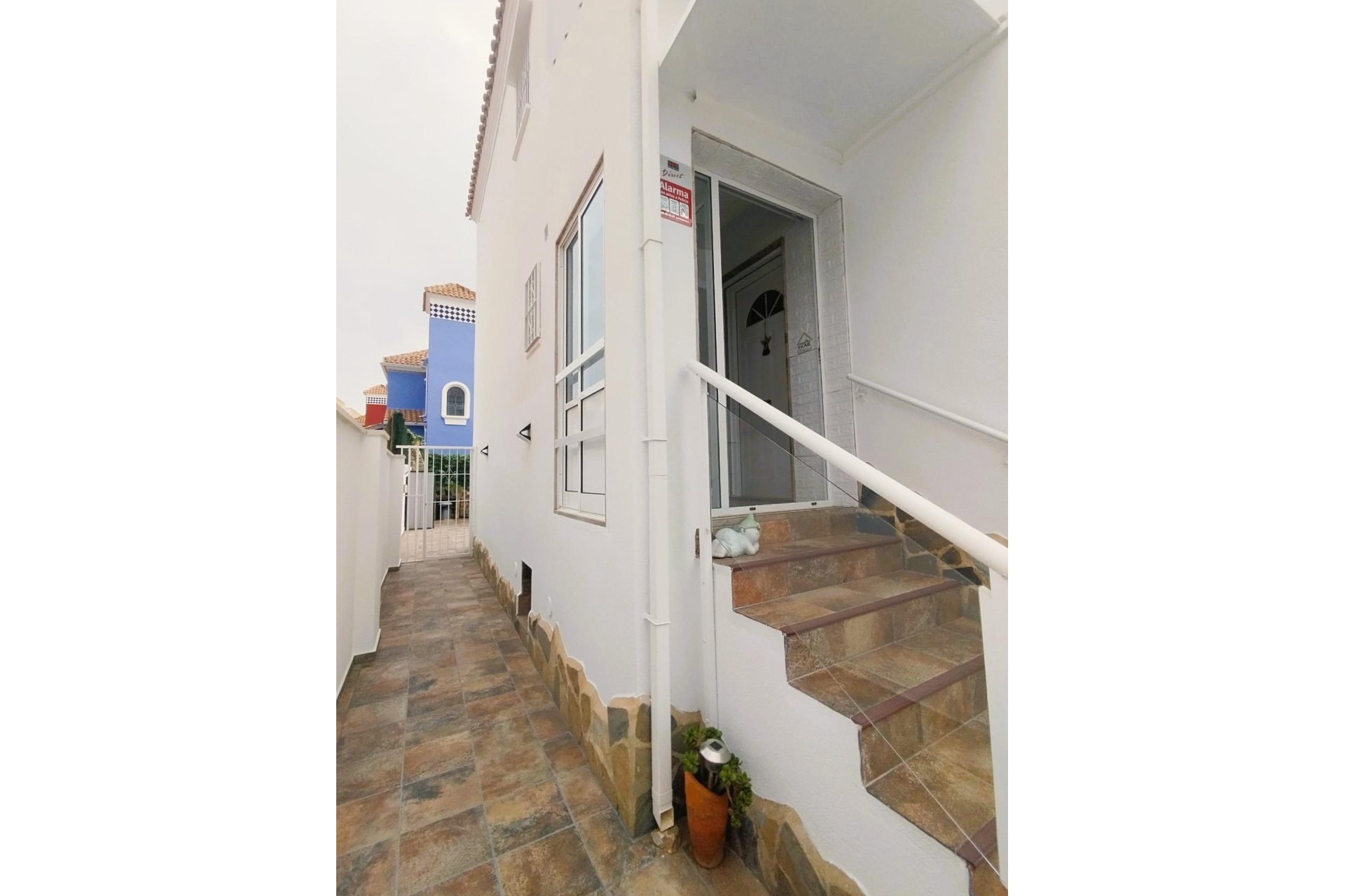 Resale - Villa -
San Miguel de Salinas - Inland