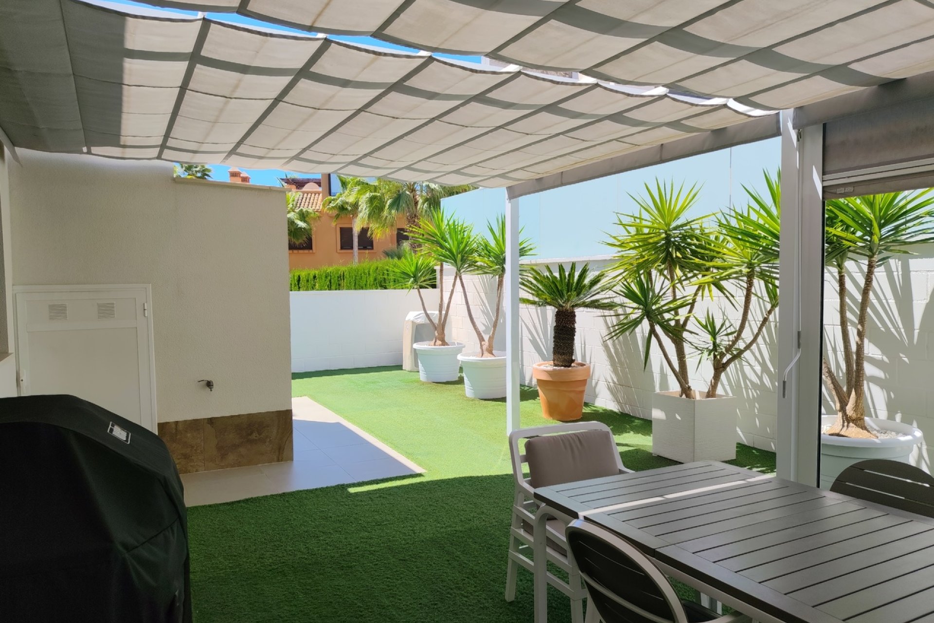 Resale - Villa -
San Miguel de Salinas - Inland