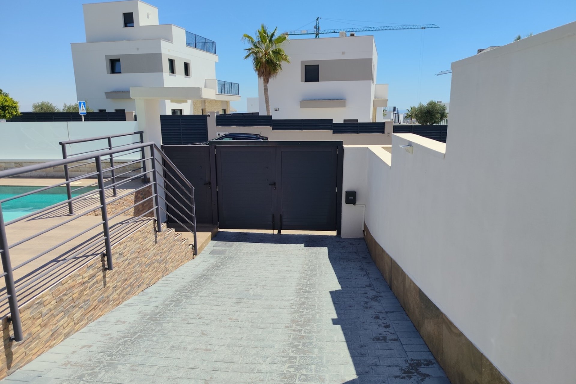 Resale - Villa -
San Miguel de Salinas - Inland