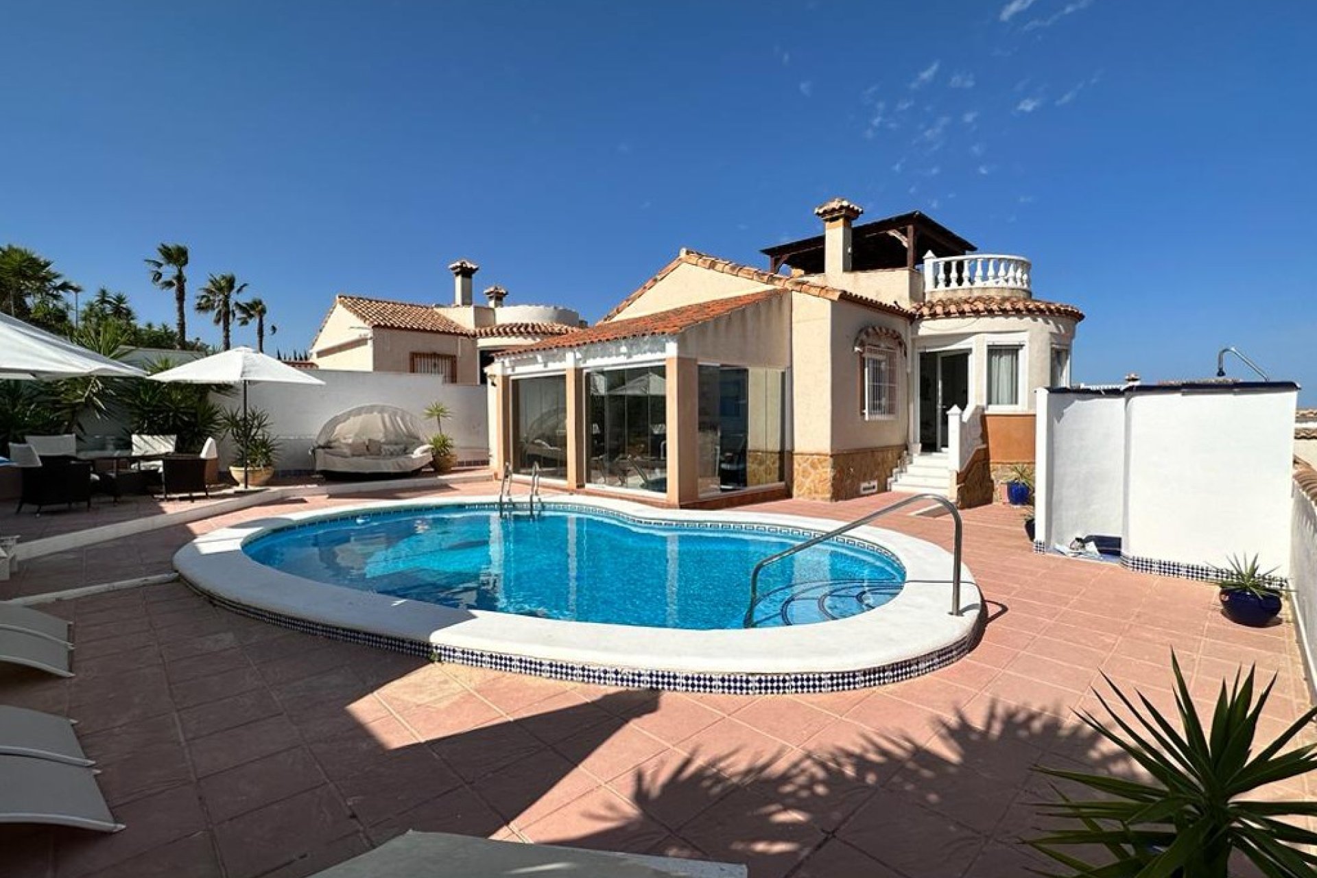 Resale - Villa -
San Miguel de Salinas - Inland