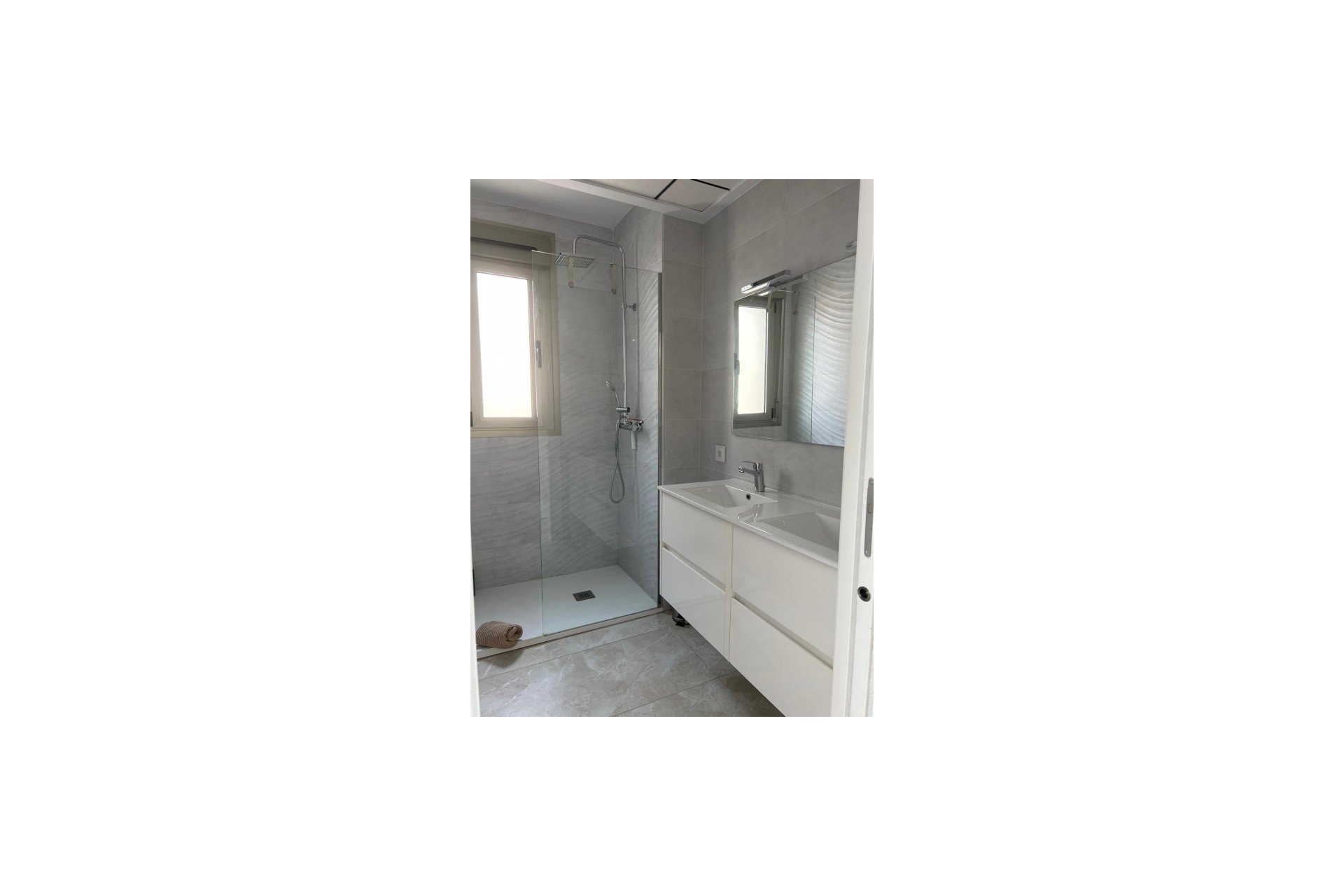 Resale - Villa -
San Miguel de Salinas - Inland