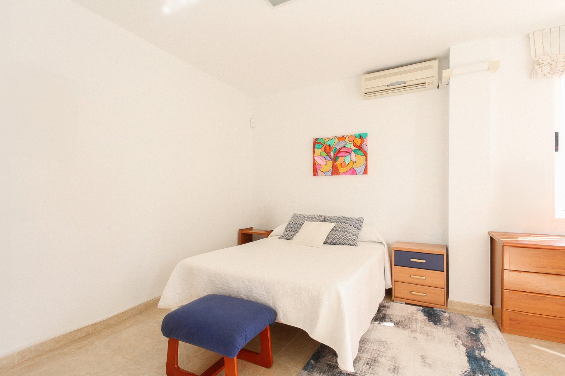 Resale - Villa -
San Vicente del Raspeig - Inland