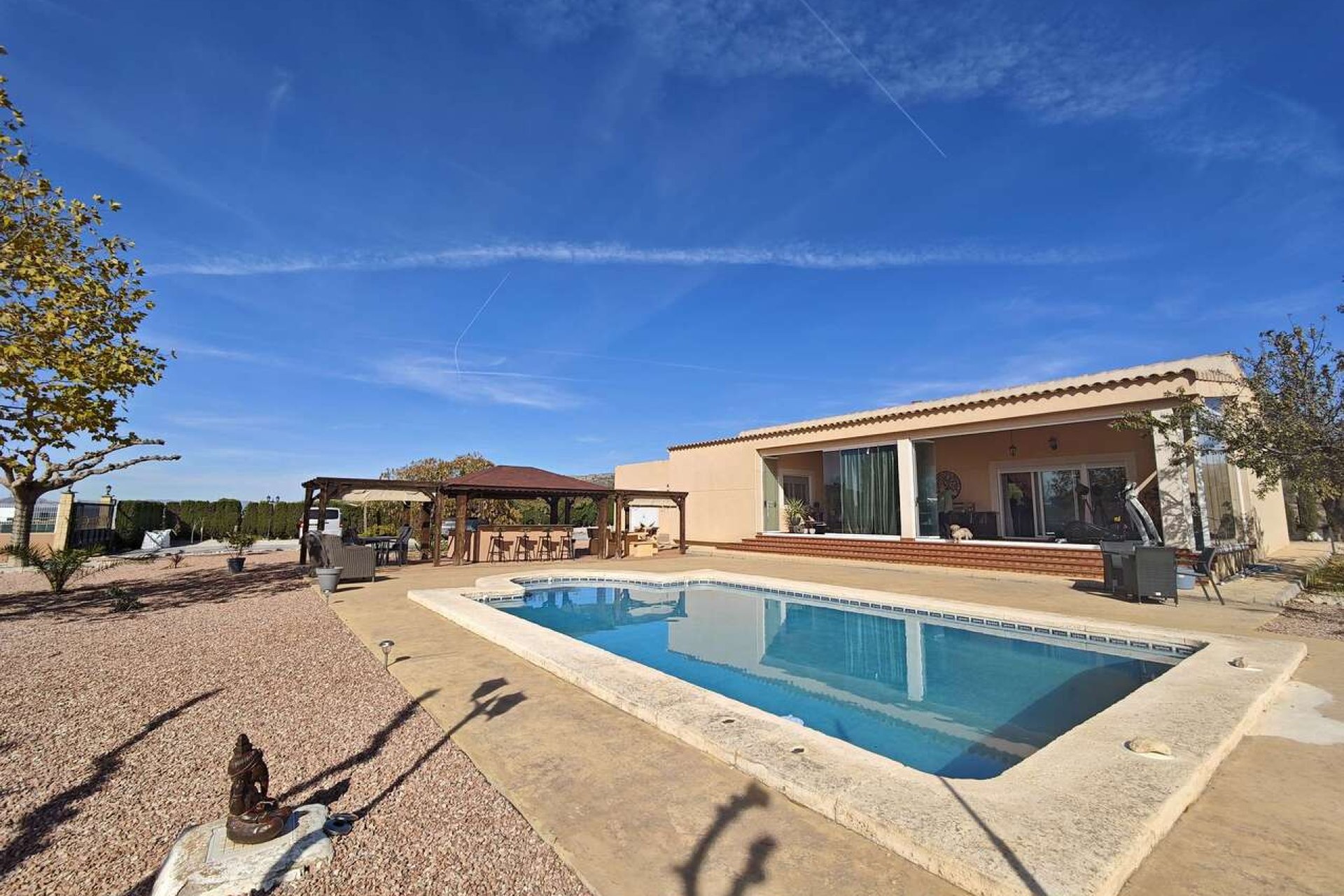 Resale - Villa -
Sax - Inland