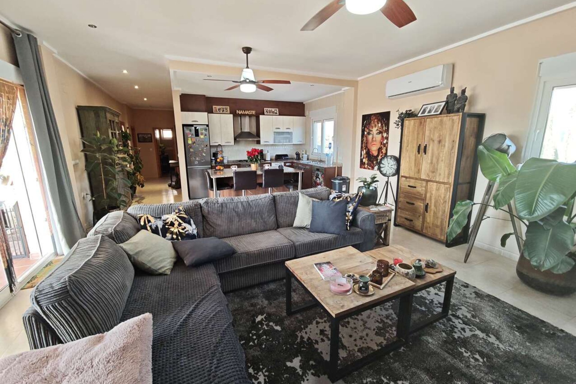 Resale - Villa -
Sax - Inland