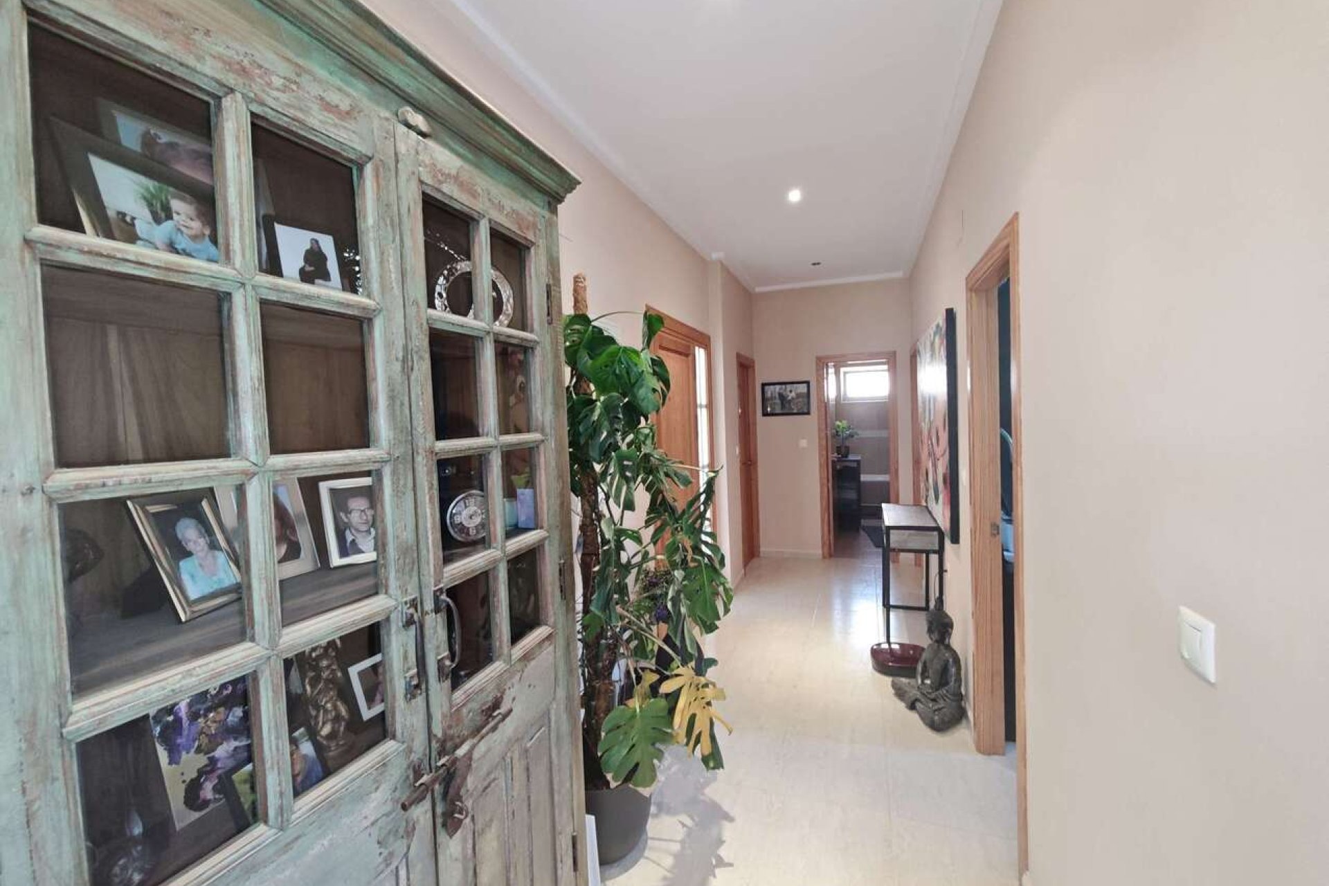 Resale - Villa -
Sax - Inland
