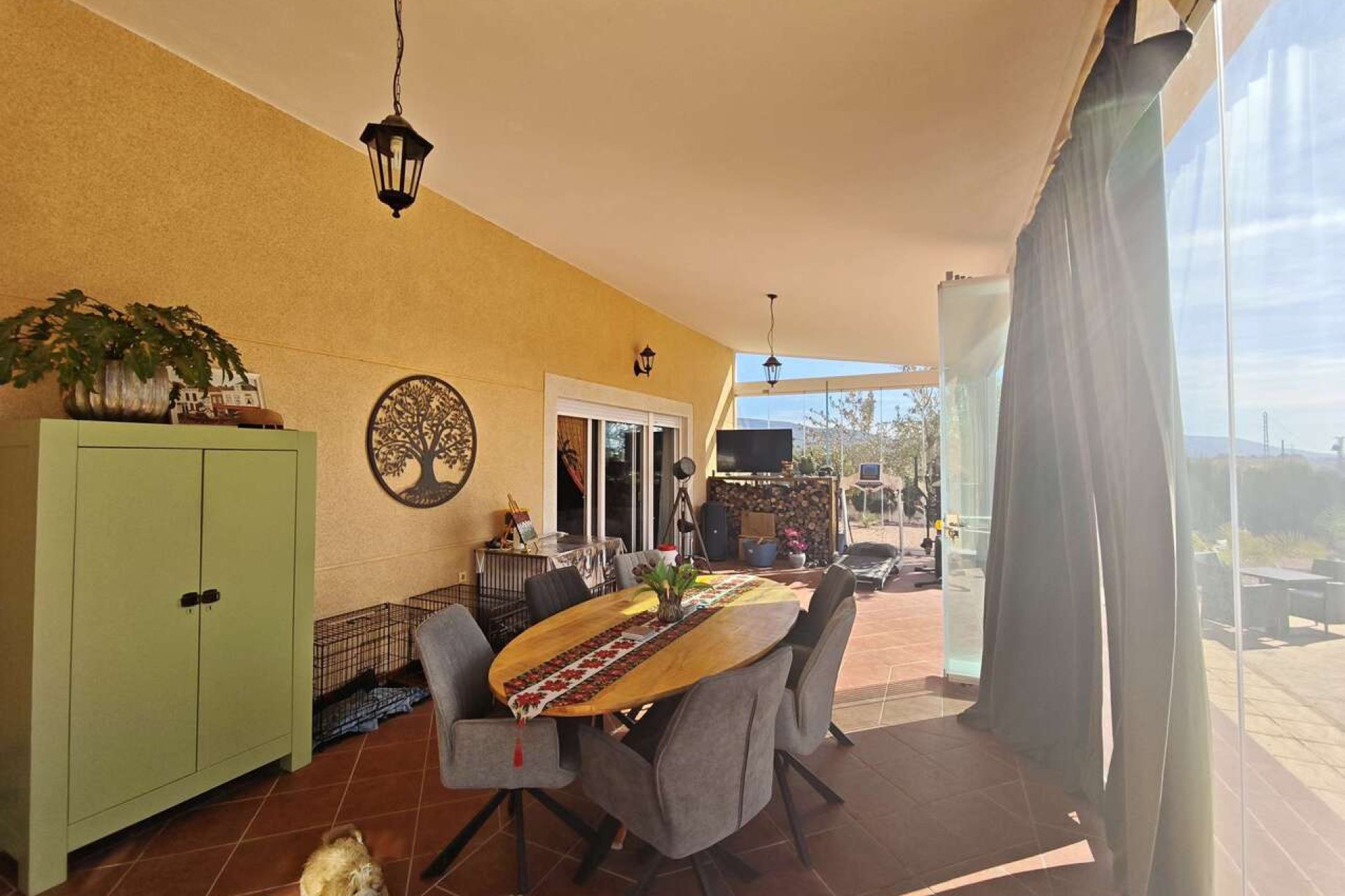 Resale - Villa -
Sax - Inland