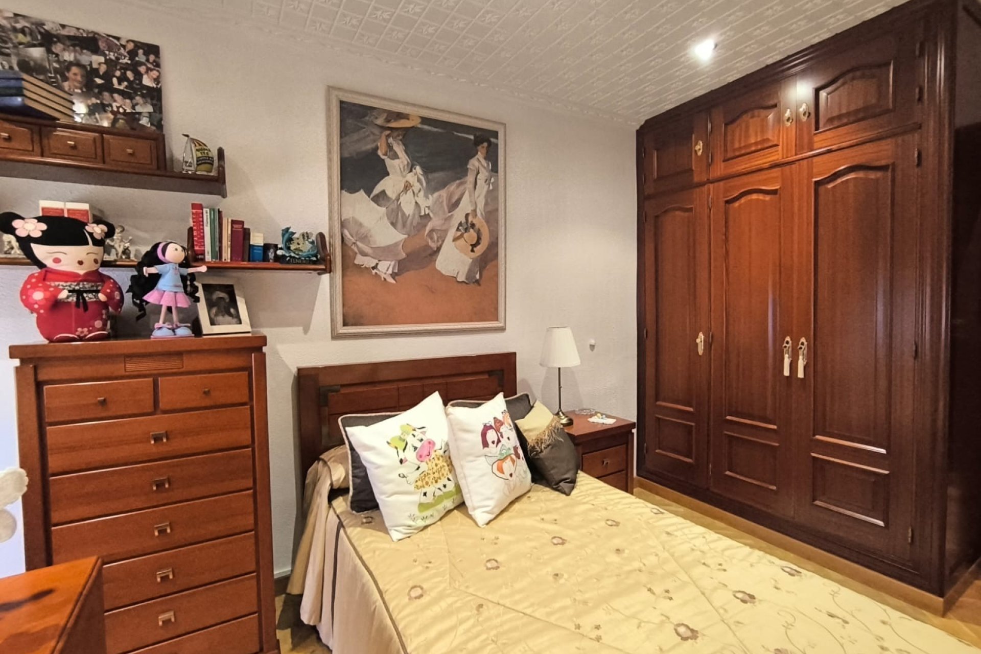 Resale - Villa -
Sax - Inland