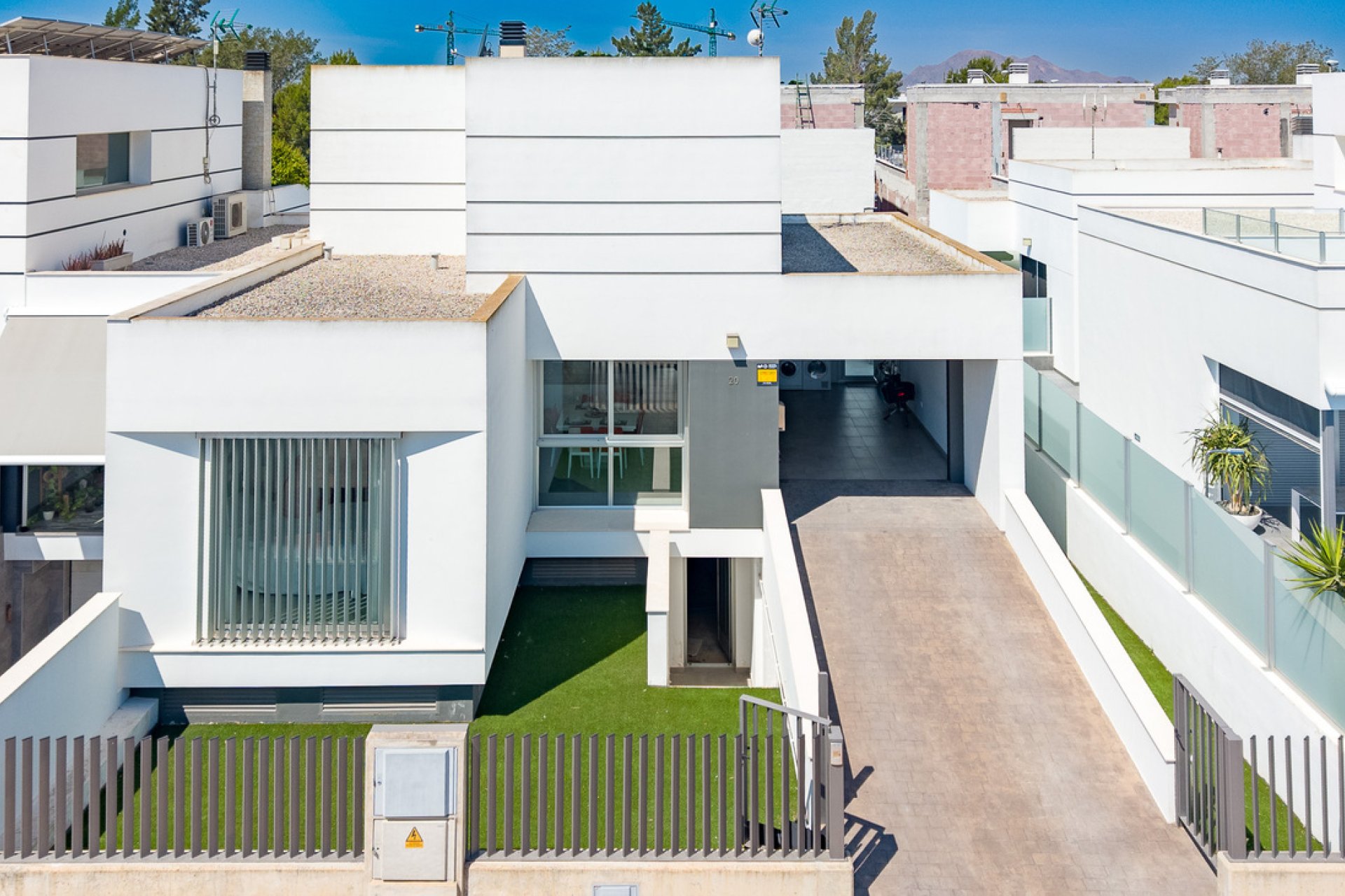 Resale - Villa / Semi semi-detached -
Dolores - Costa Blanca
