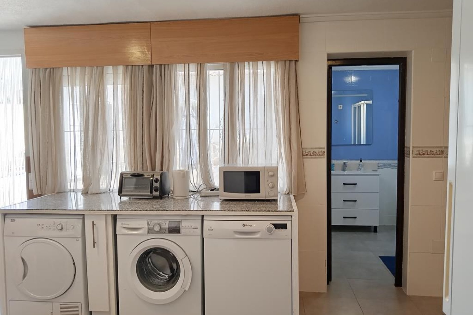 Resale - Villa / Semi semi-detached -
Los Montesinos - PUEBLO CENTRO