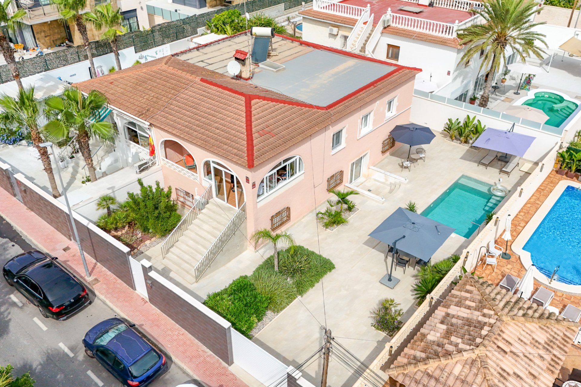 Resale - Villa / Semi semi-detached -
Punta Prima - Costa Blanca