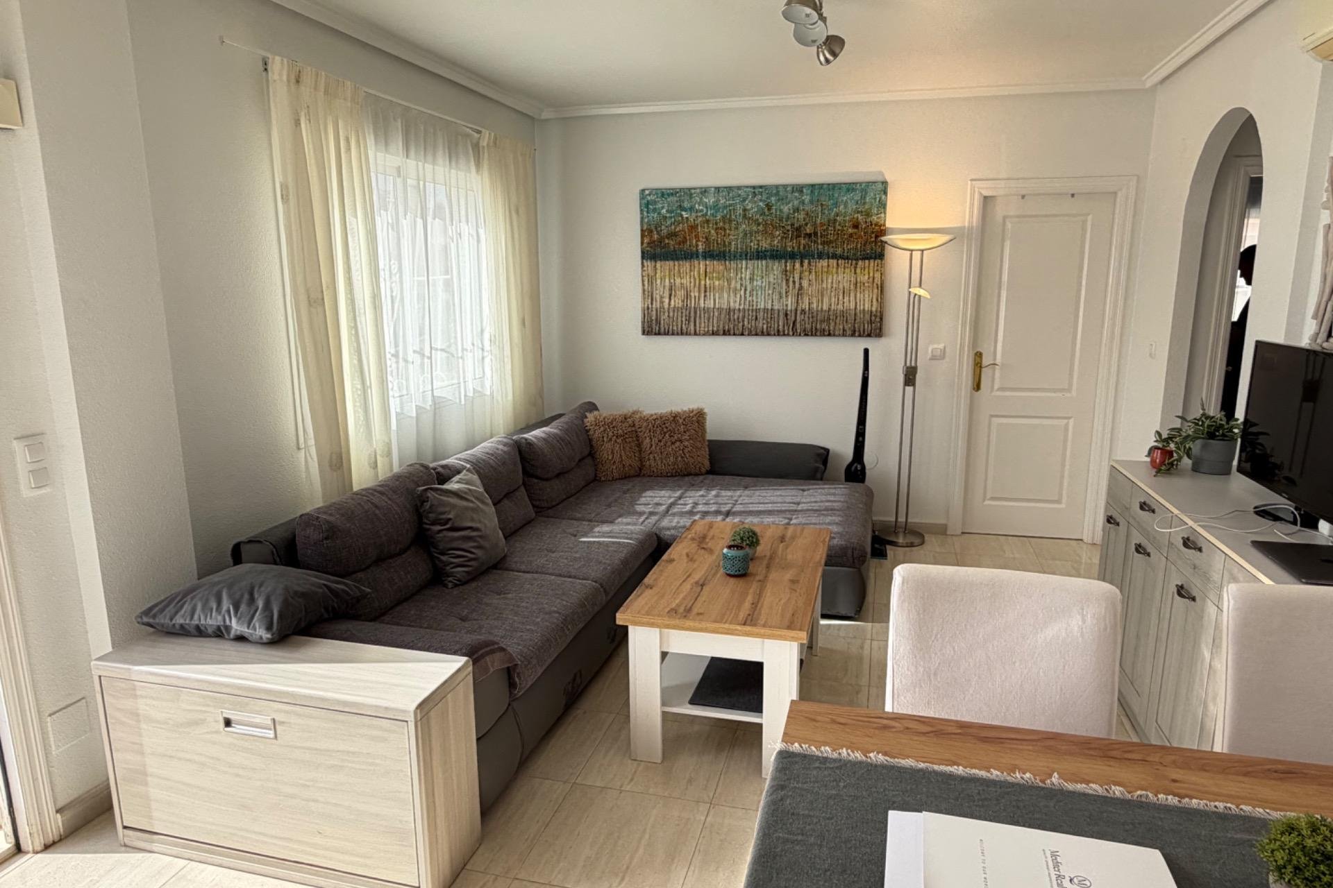 Resale - Villa / Semi semi-detached -
Rojales - Pueblo