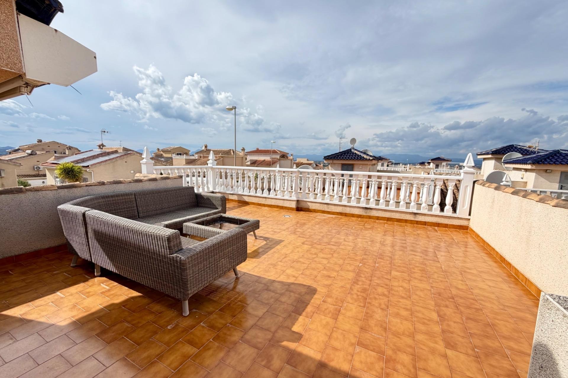 Resale - Villa / Semi semi-detached -
Rojales - Pueblo