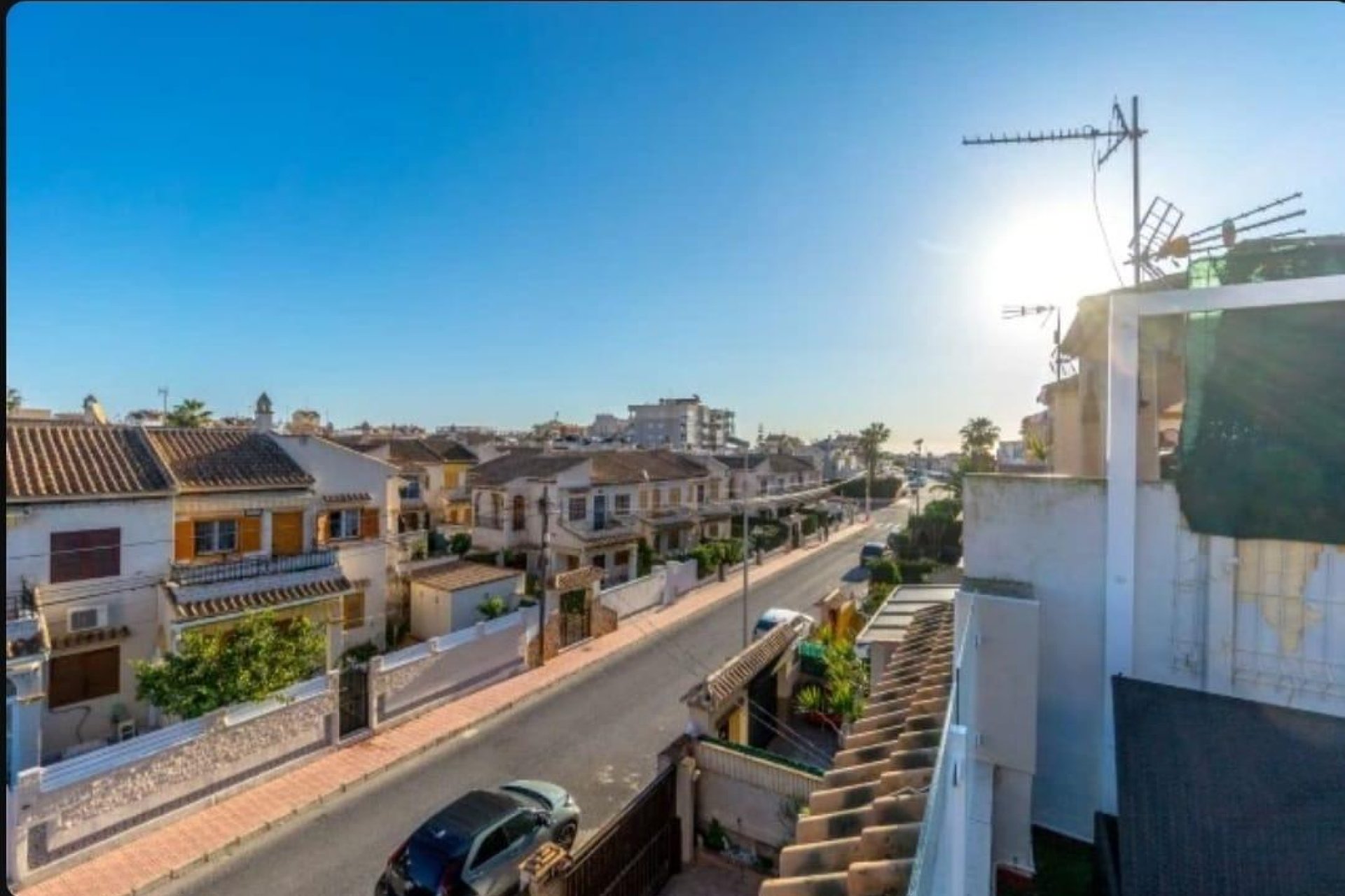 Resale - Villa / Semi semi-detached -
Torrevieja - Aguas Nuevas