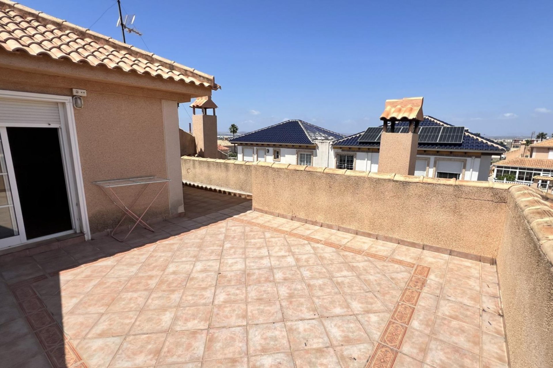 Resale - Villa / Semi semi-detached -
Torrevieja - Aguas Nuevas