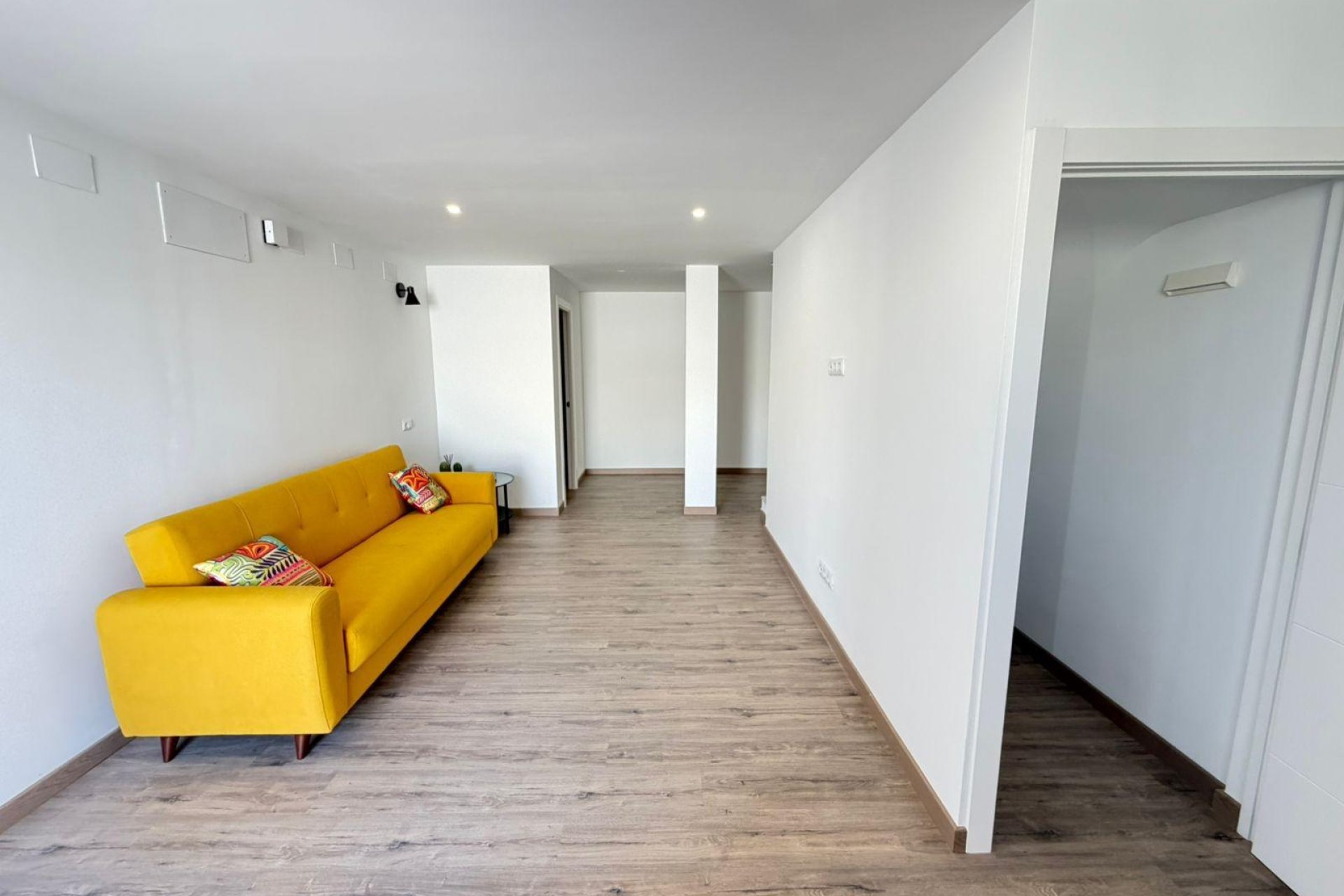 Resale - Villa / Semi semi-detached -
Torrevieja - Cabo Cervera