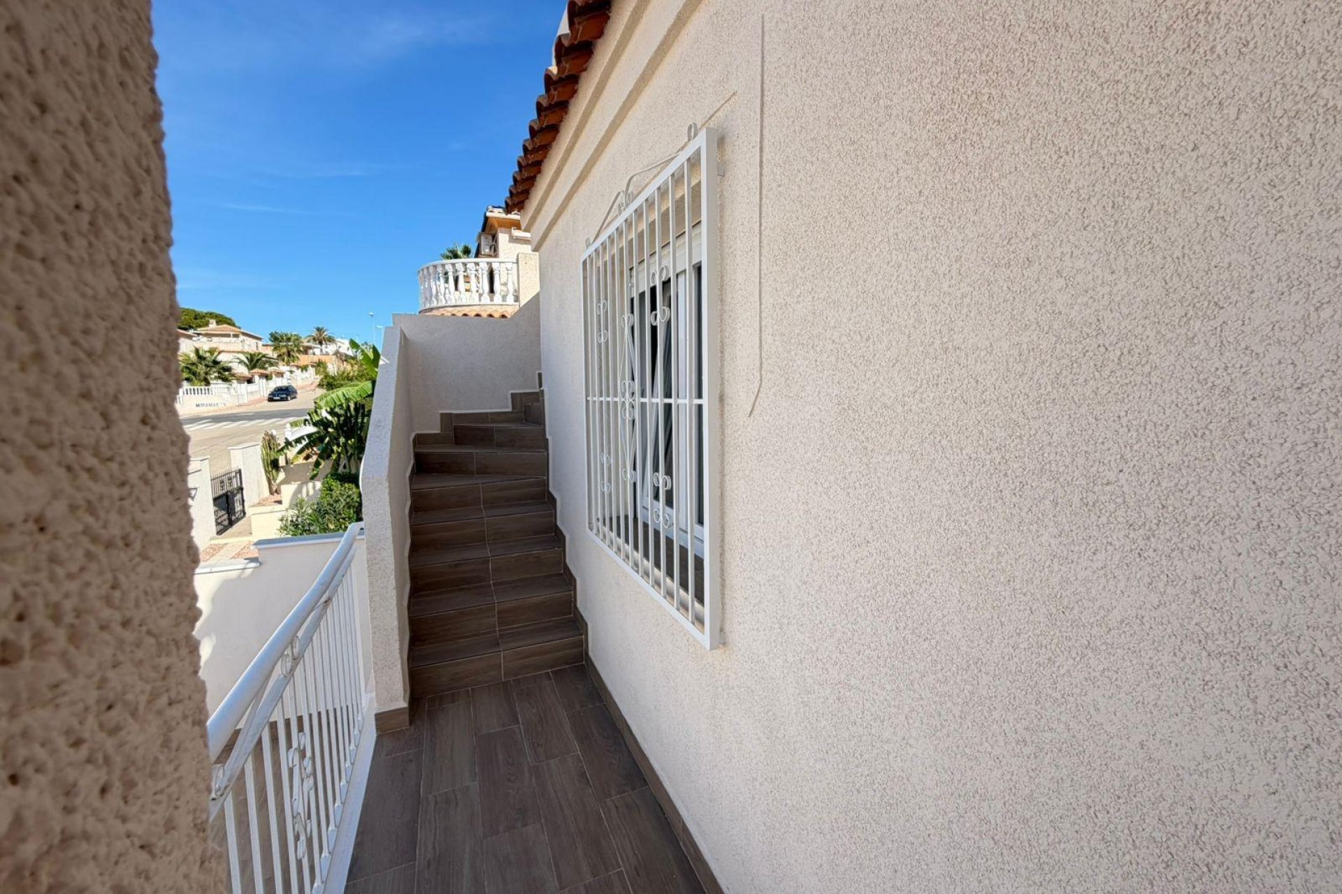 Resale - Villa / Semi semi-detached -
Torrevieja - Cabo Cervera
