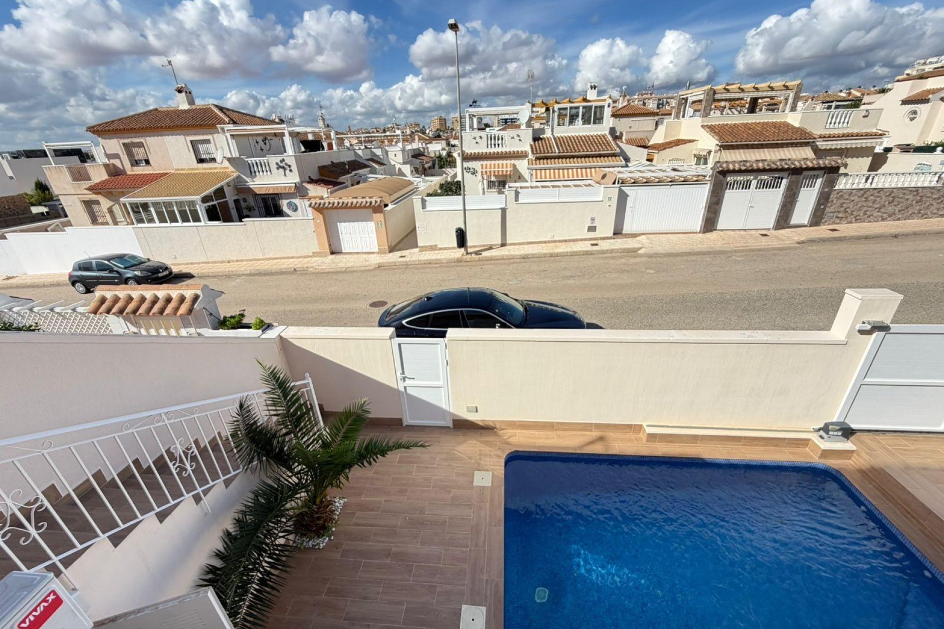 Resale - Villa / Semi semi-detached -
Torrevieja - Cabo Cervera