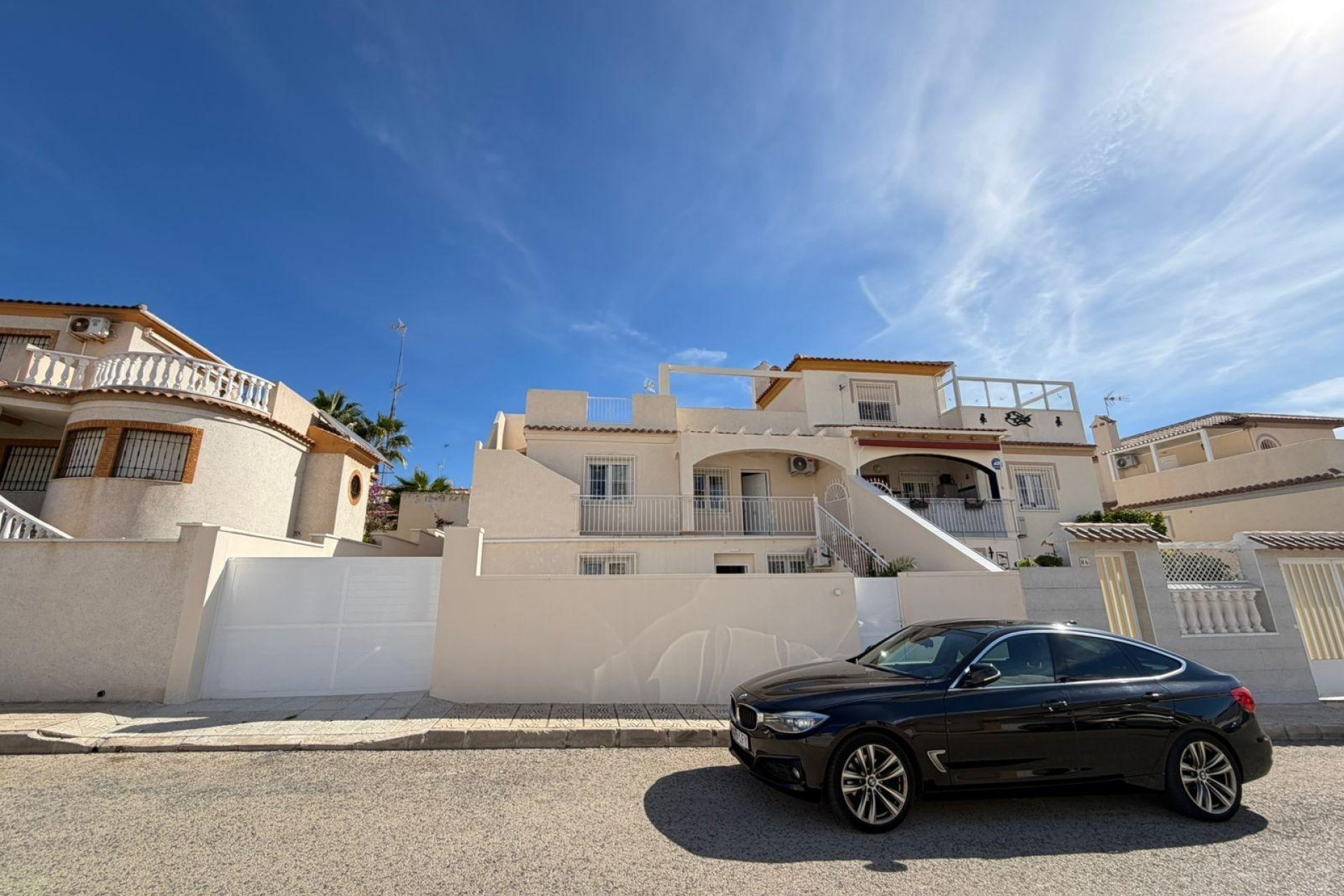 Resale - Villa / Semi semi-detached -
Torrevieja - Cabo Cervera
