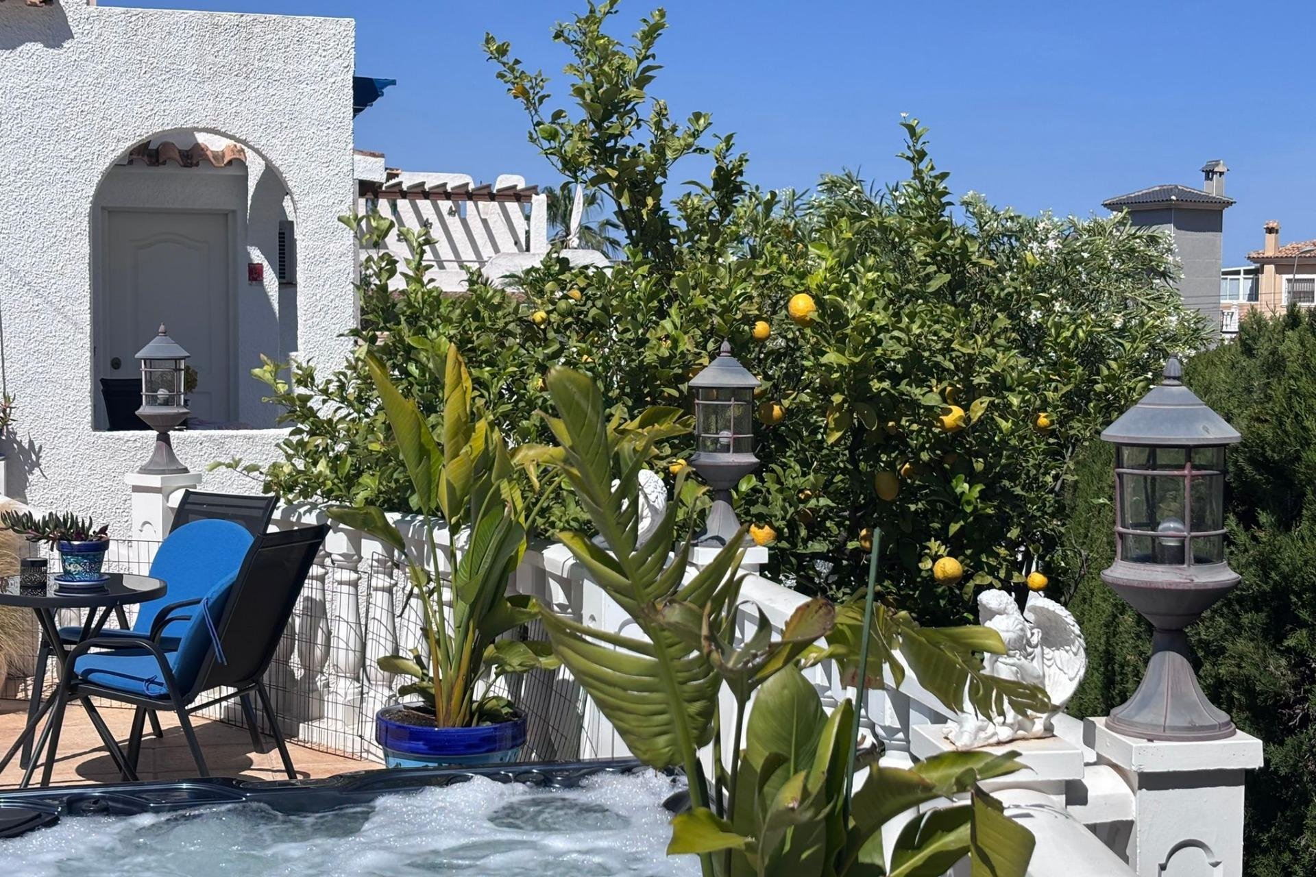 Resale - Villa / Semi semi-detached -
Torrevieja - Los Balcones