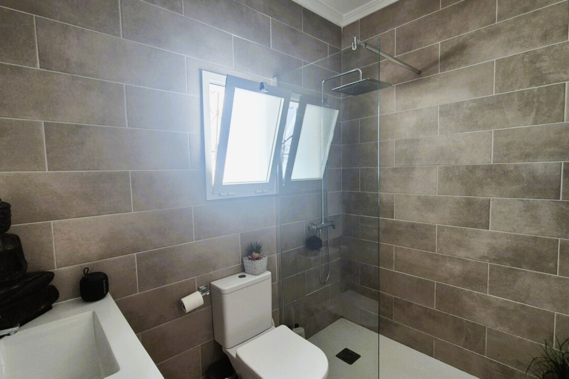 Resale - Villa / Semi semi-detached -
Villamartin - Costa Blanca