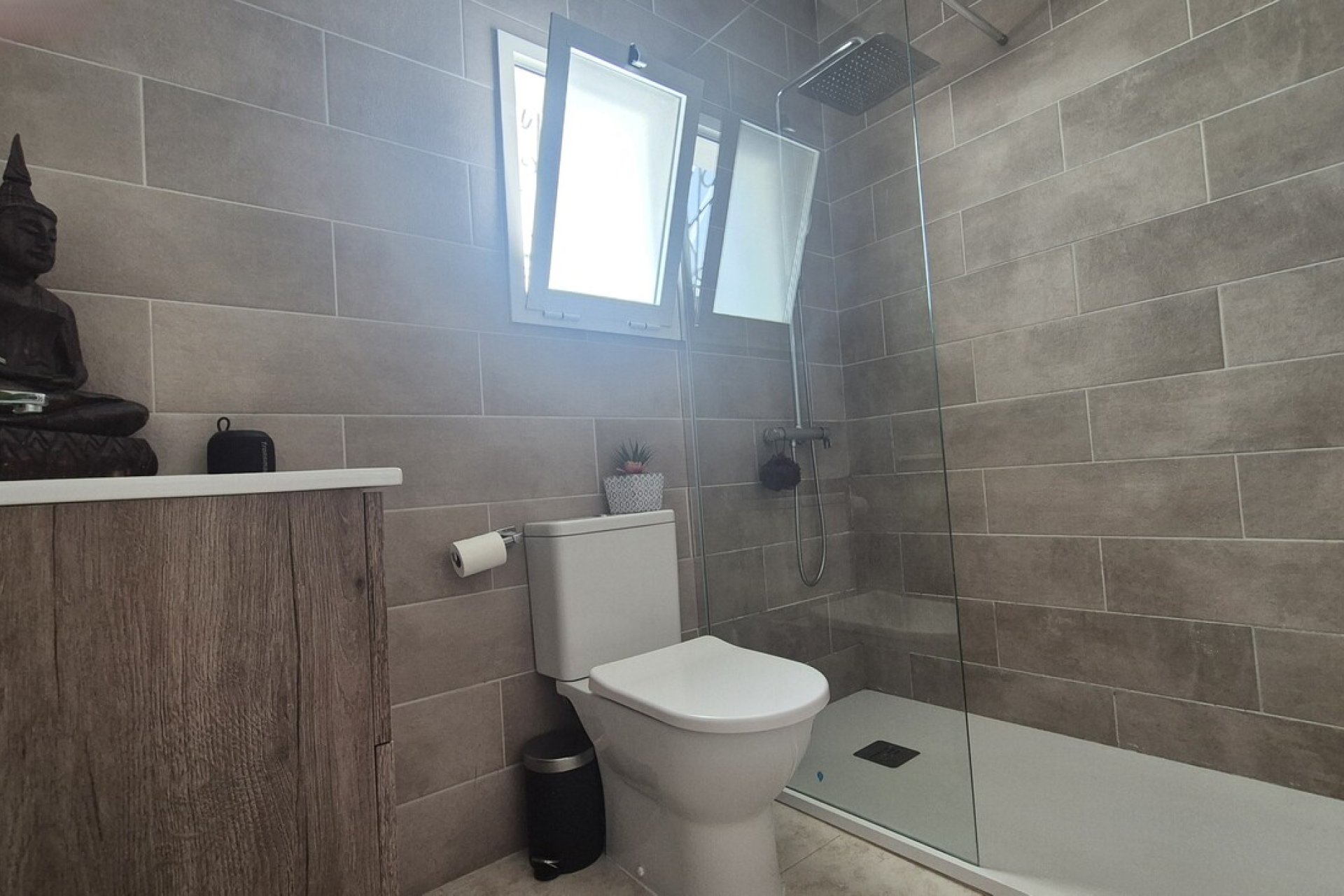 Resale - Villa / Semi semi-detached -
Villamartin - Costa Blanca