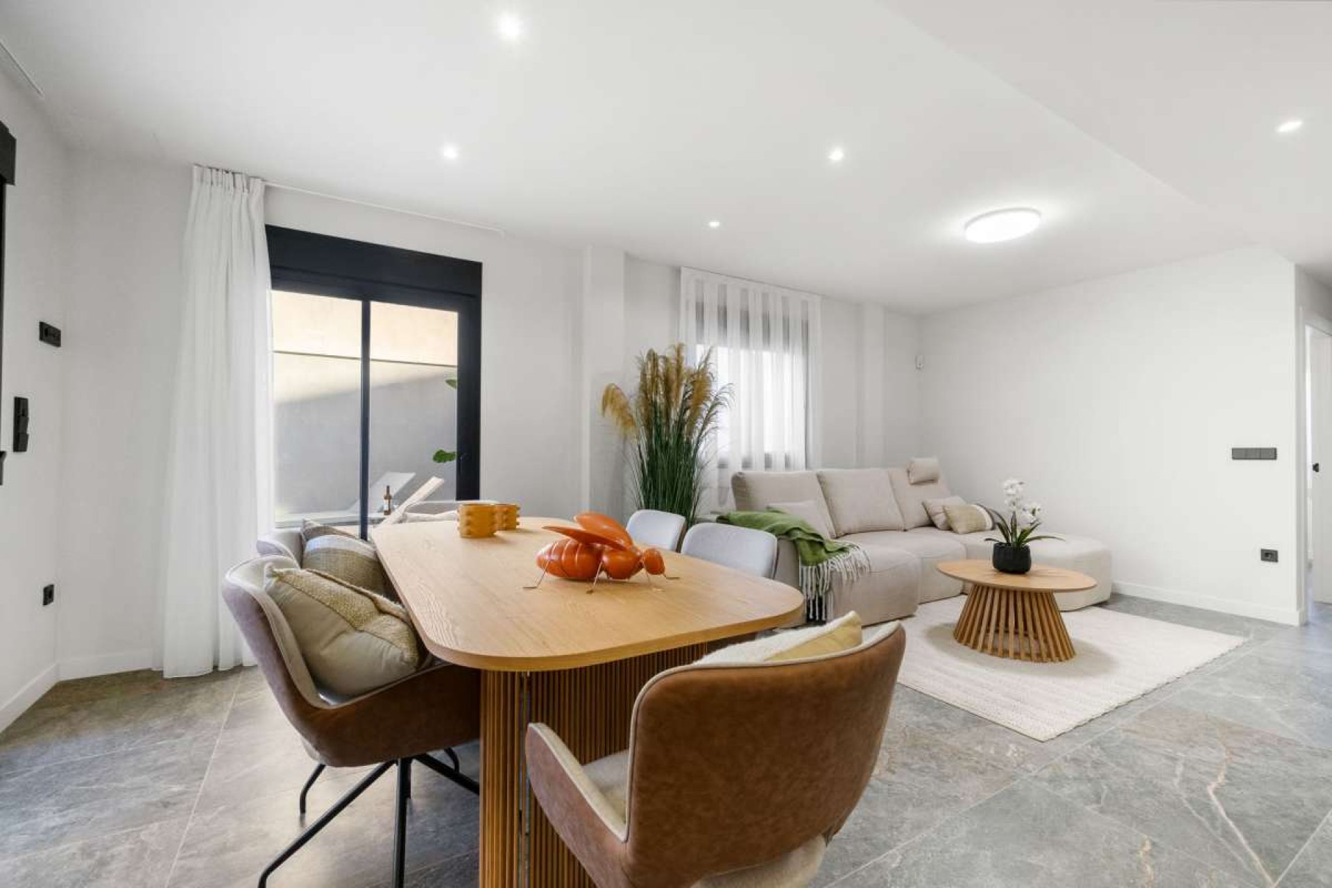 Resale - Villa -
Torre de la Horadada - Costa Blanca