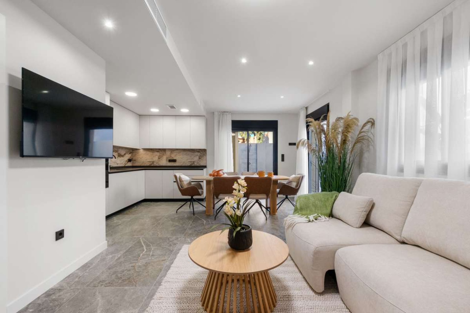 Resale - Villa -
Torre de la Horadada - Costa Blanca