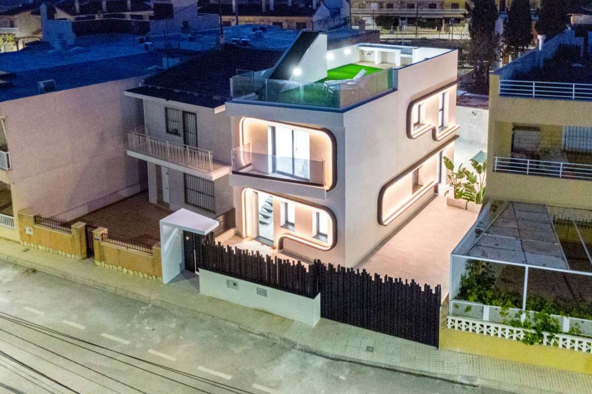 Resale - Villa -
Torre de la Horadada - Costa Blanca