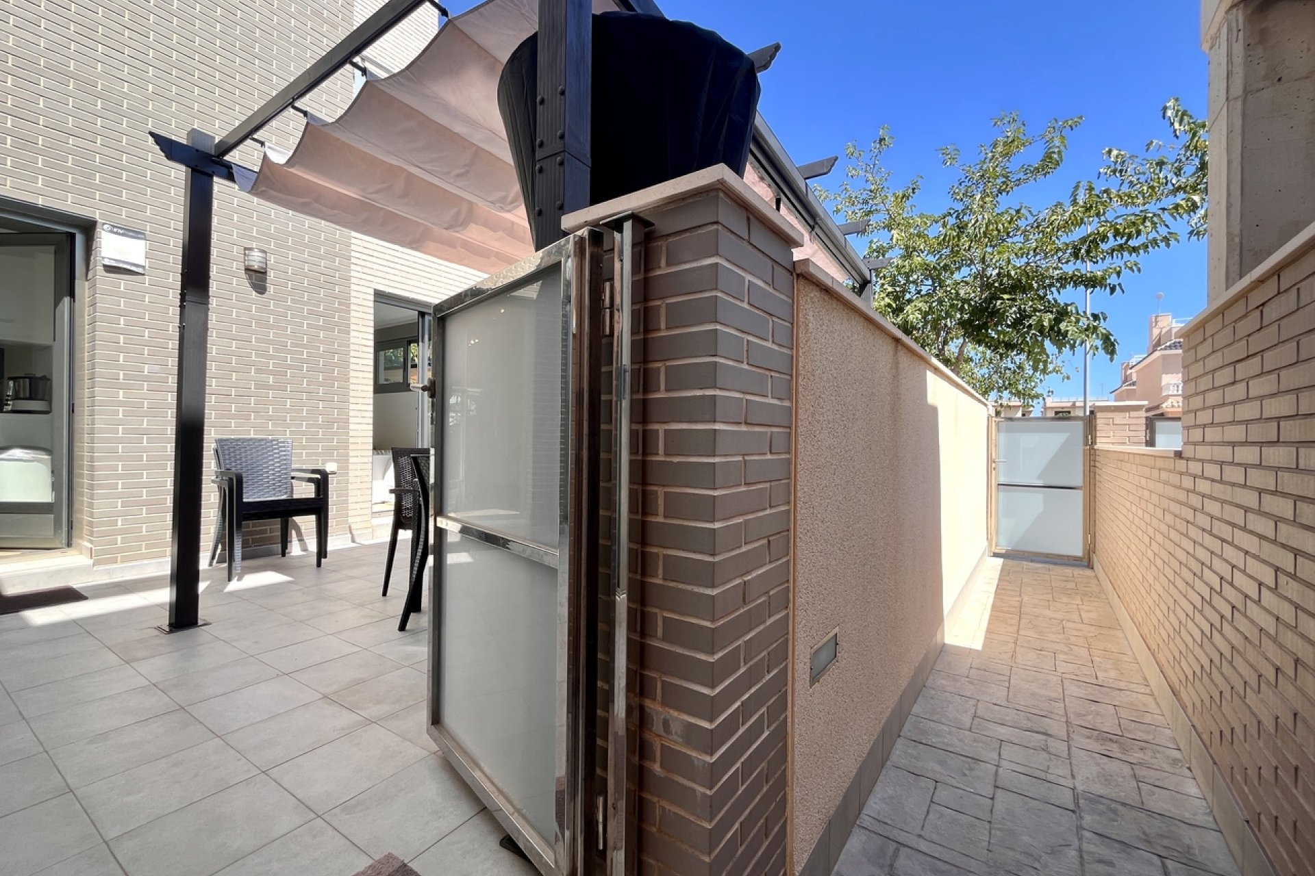 Resale - Villa -
Torre de la Horadada - Costa Blanca