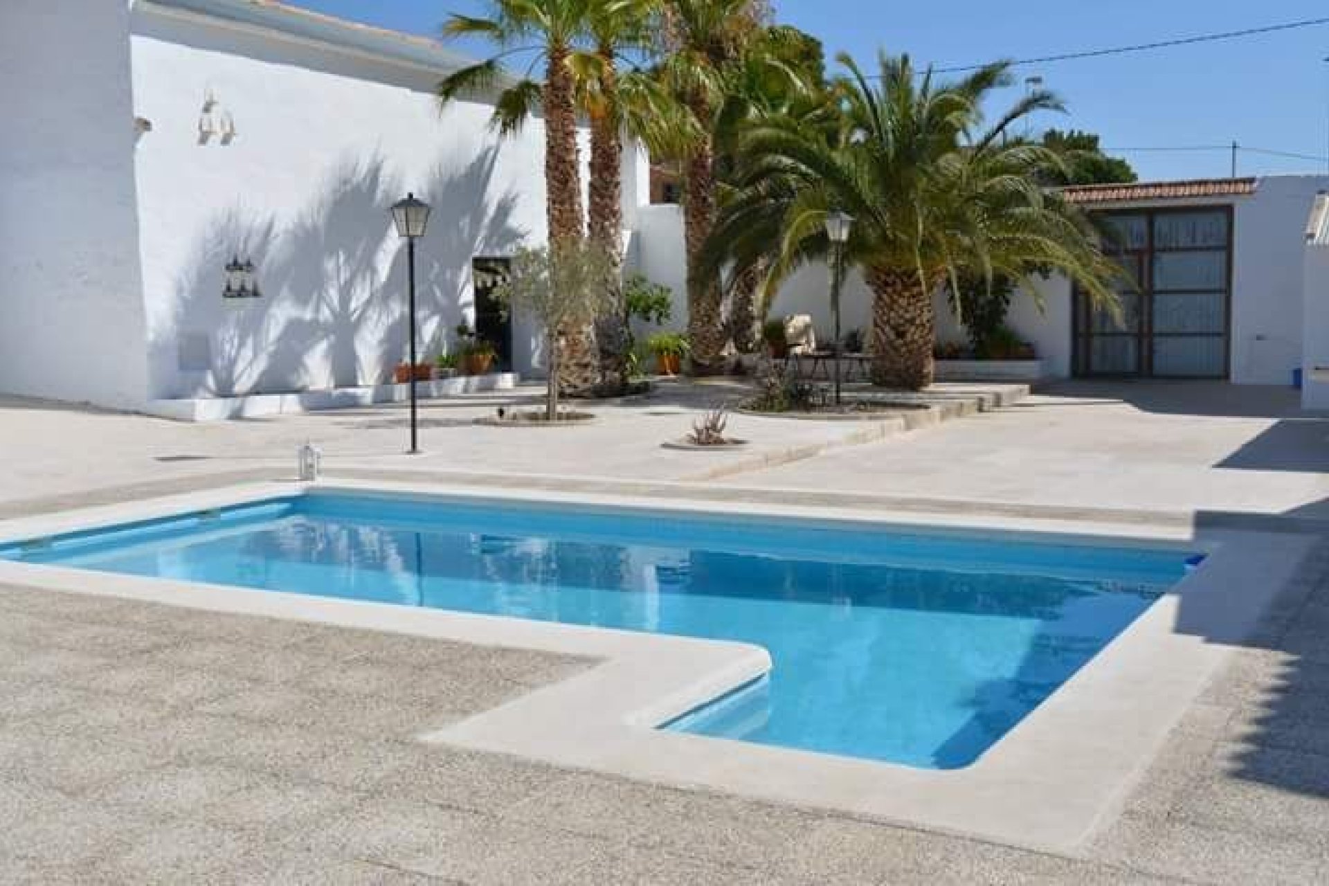 Resale - Villa -
Torre Del Rico - Inland