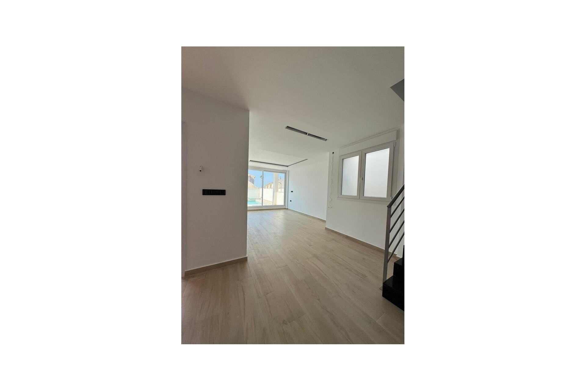 Resale - Villa -
Torrevieja - Aguas Nuevas