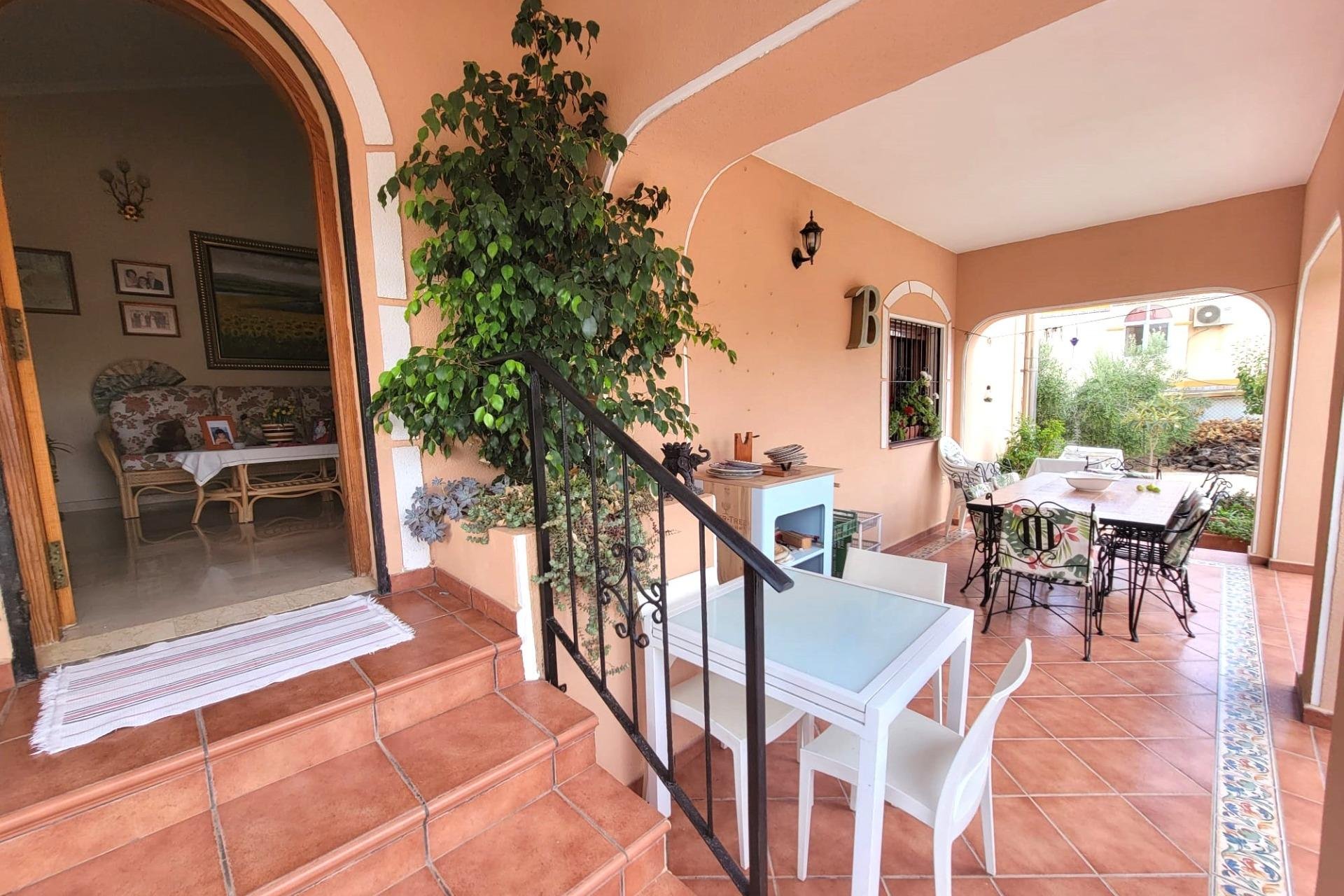 Resale - Villa -
Torrevieja - Aguas Nuevas