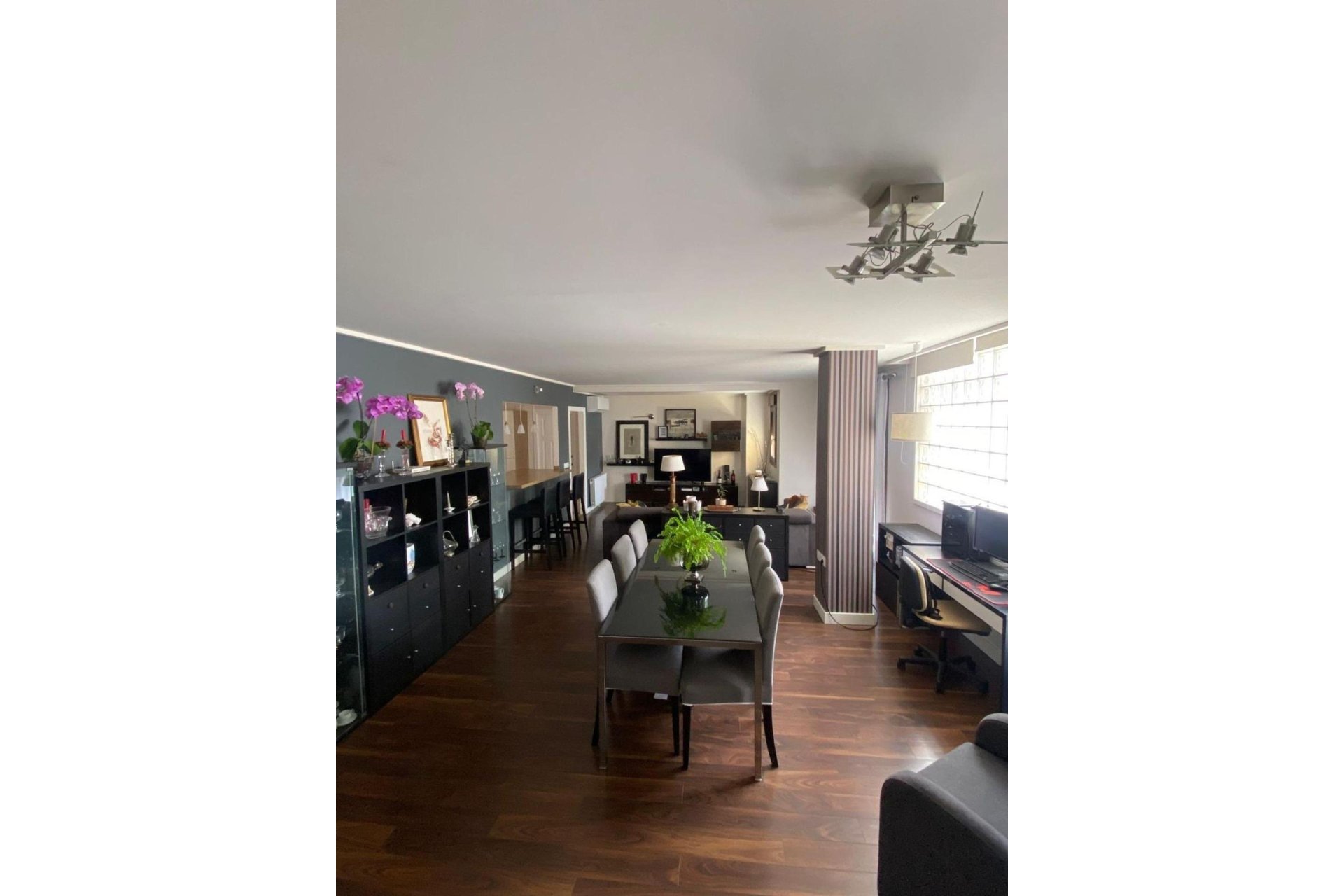 Resale - Villa -
Torrevieja - Centro - Muelle Pesquero