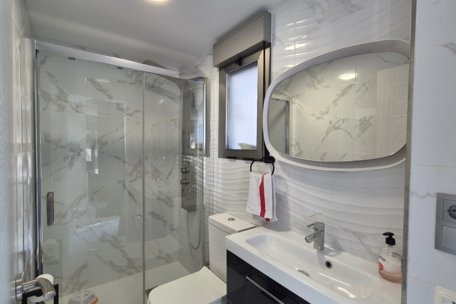 Resale - Villa -
Torrevieja - Costa Blanca
