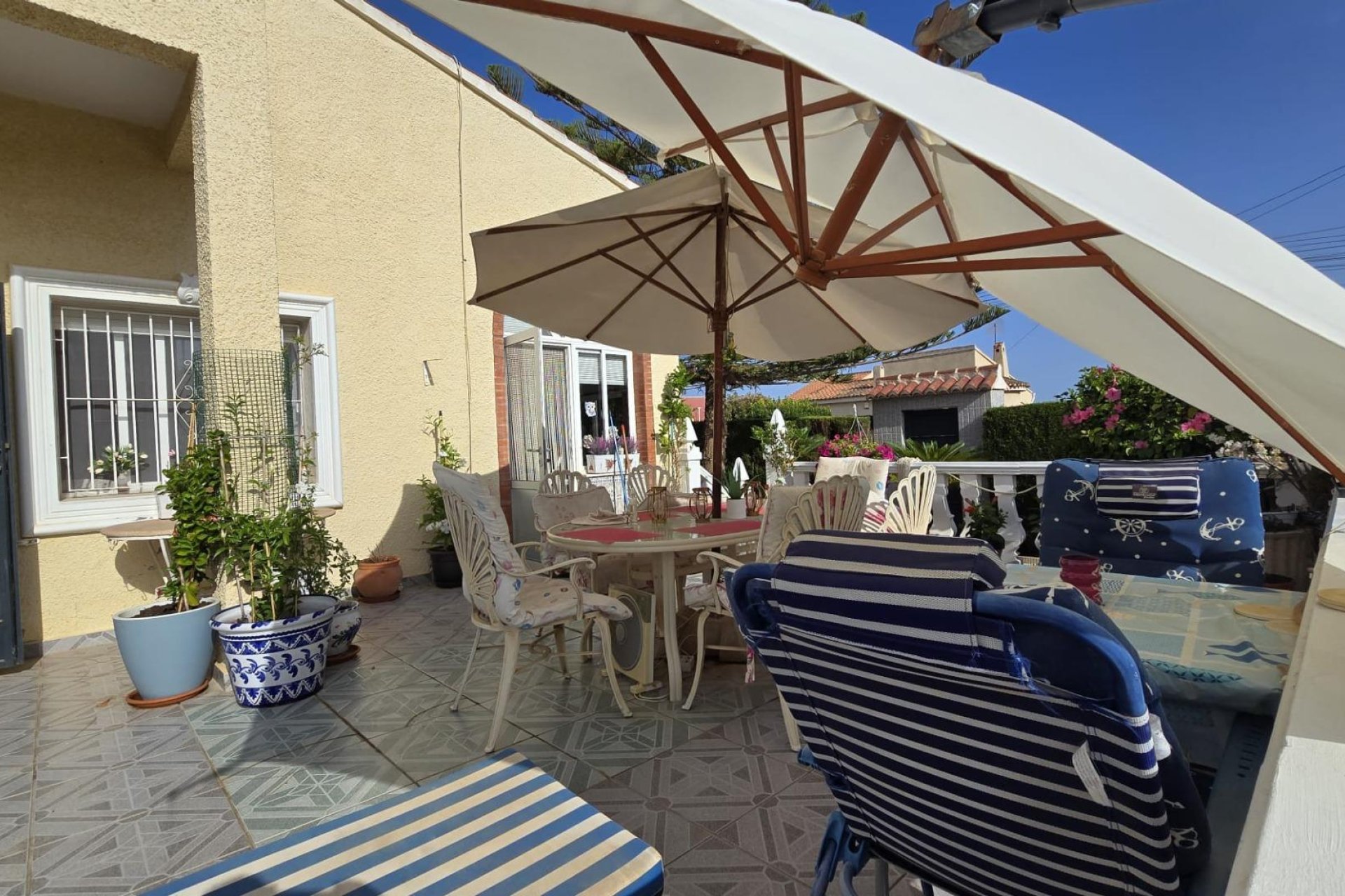 Resale - Villa -
Torrevieja - Costa Blanca