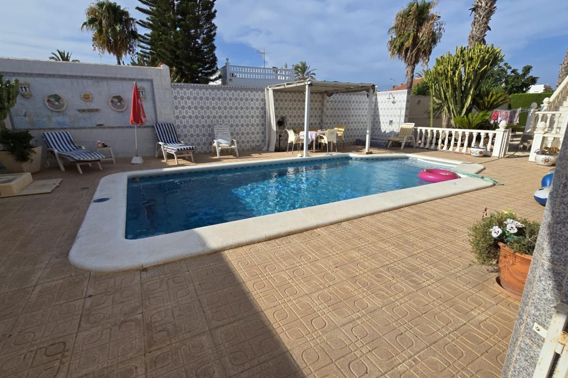 Resale - Villa -
Torrevieja - Costa Blanca
