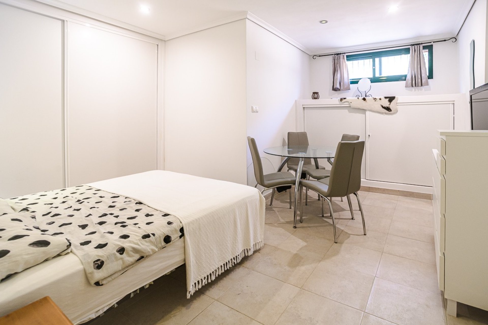 Resale - Villa -
Torrevieja - Costa Blanca