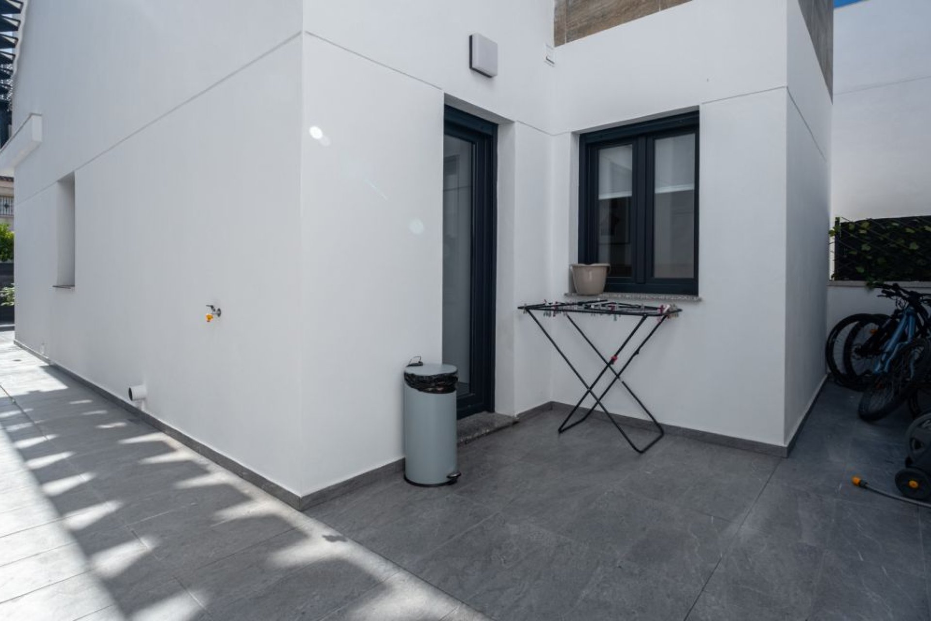 Resale - Villa -
Torrevieja - Costa Blanca