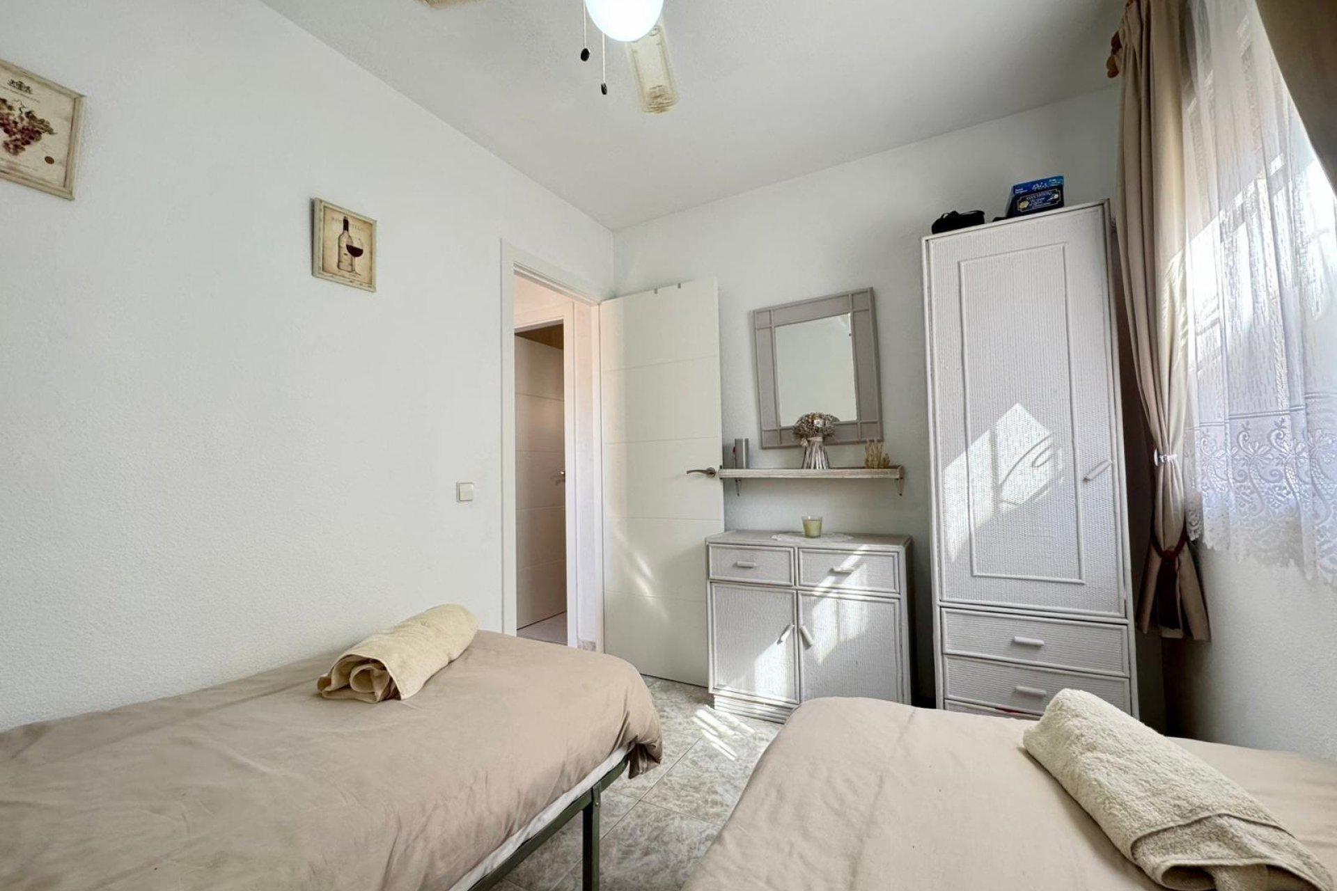 Resale - Villa -
Torrevieja - Costa Blanca