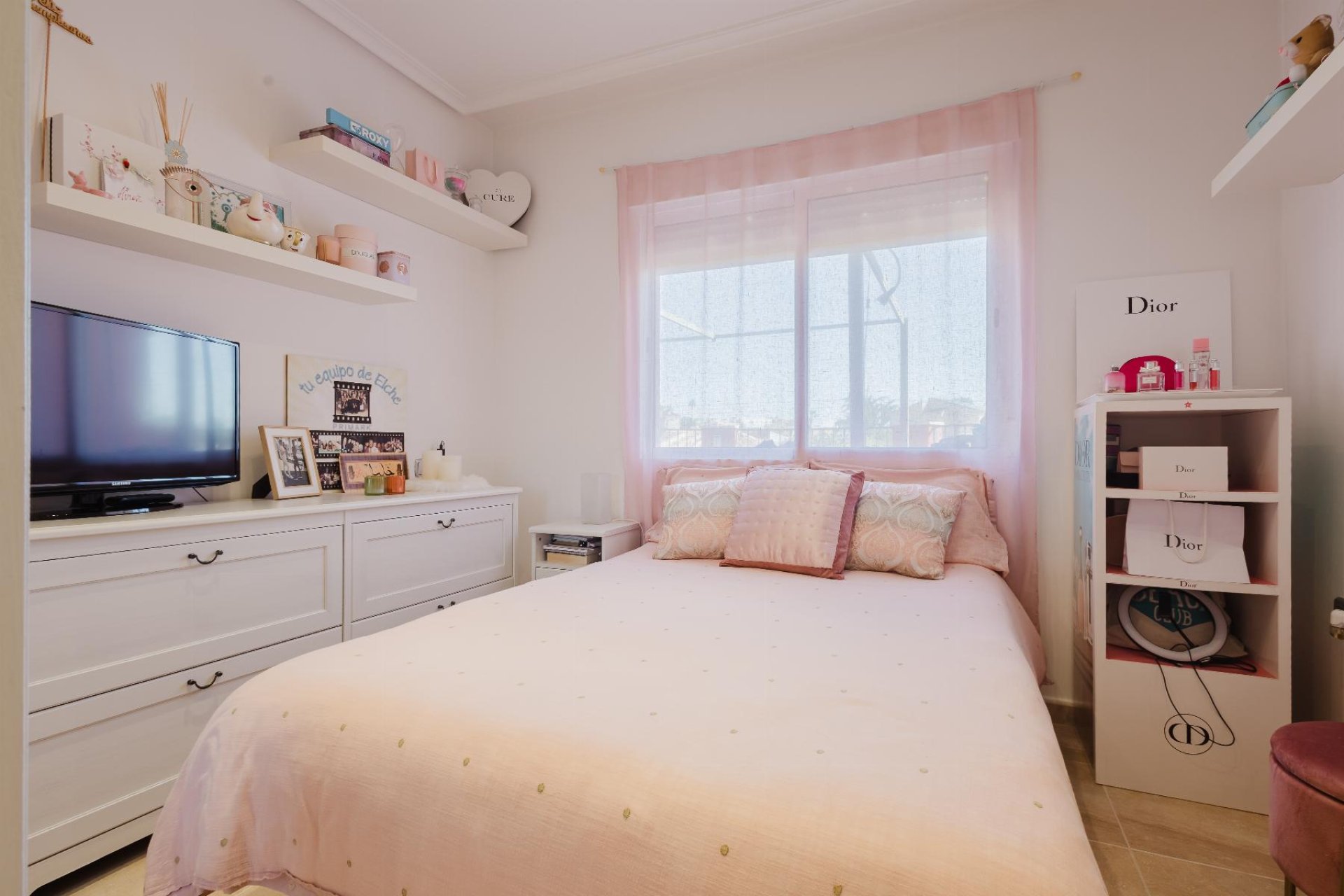 Resale - Villa -
Torrevieja - Costa Blanca