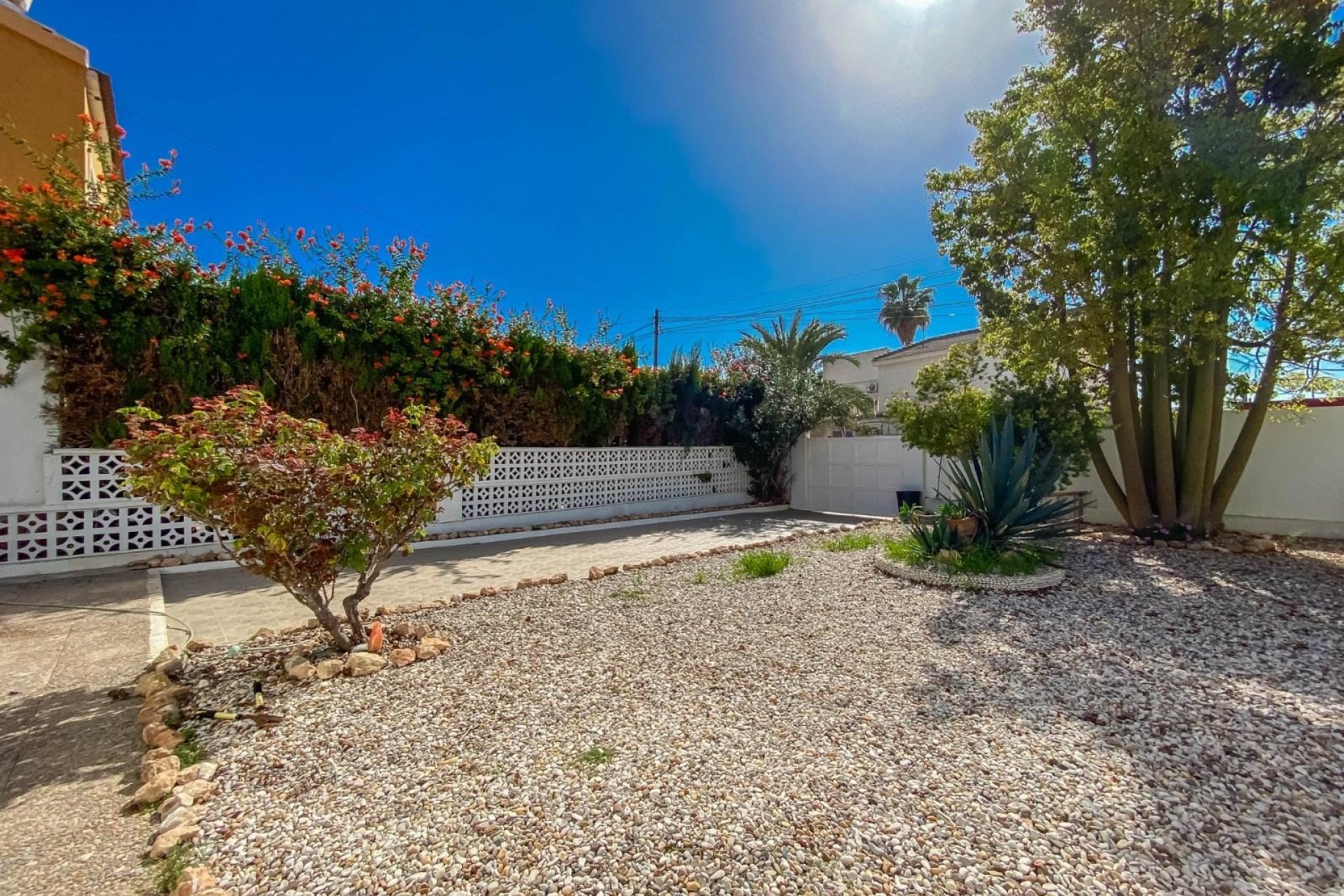 Resale - Villa -
Torrevieja - Costa Blanca