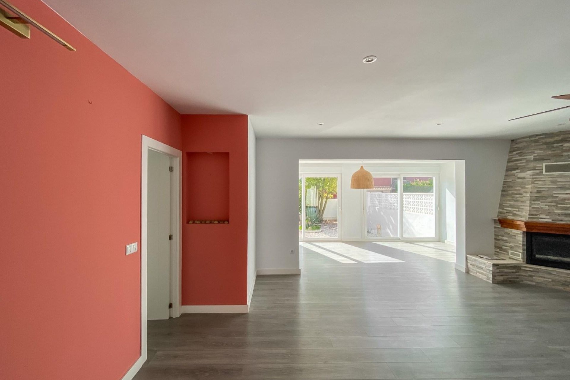 Resale - Villa -
Torrevieja - Costa Blanca