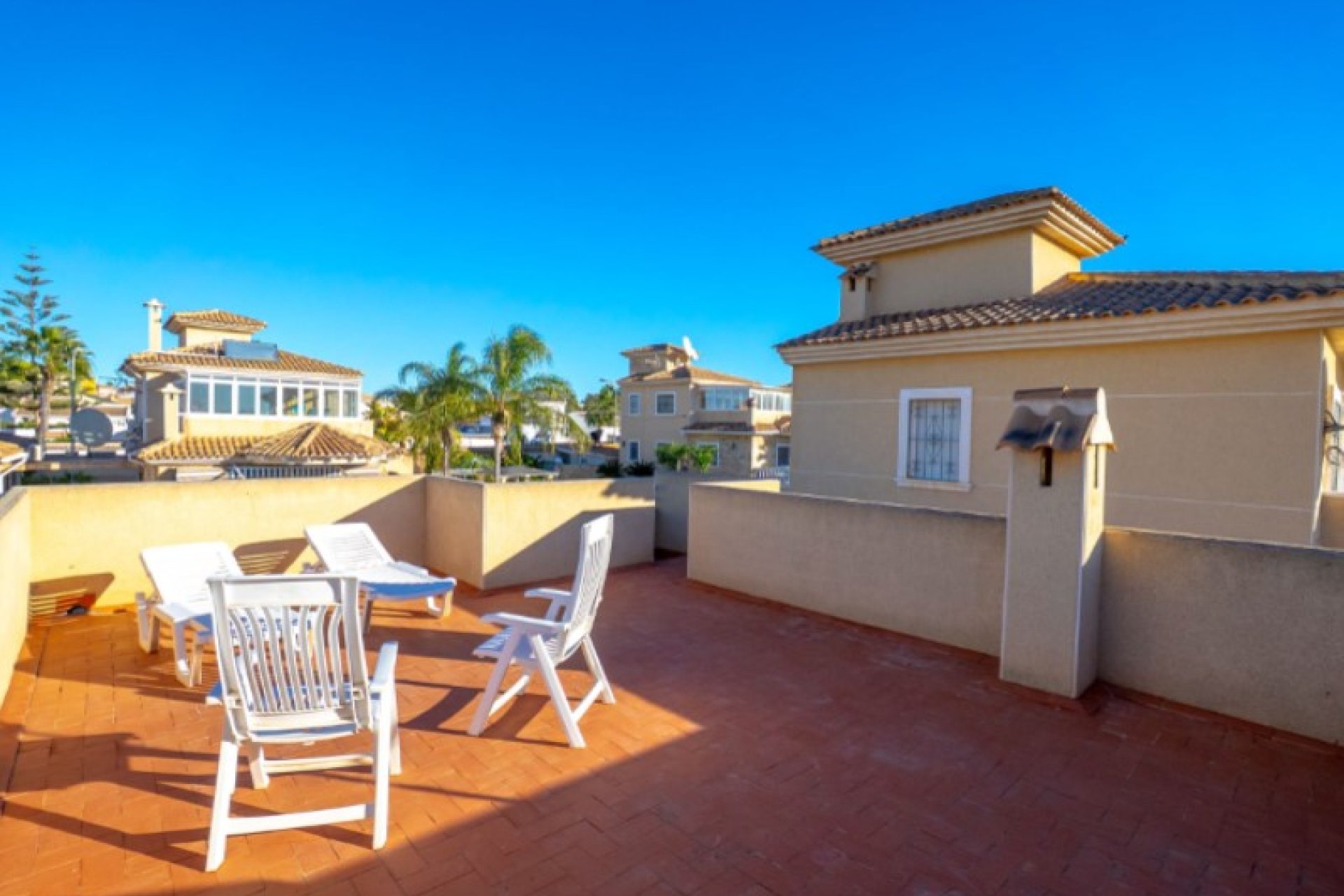 Resale - Villa -
Torrevieja - Costa Blanca
