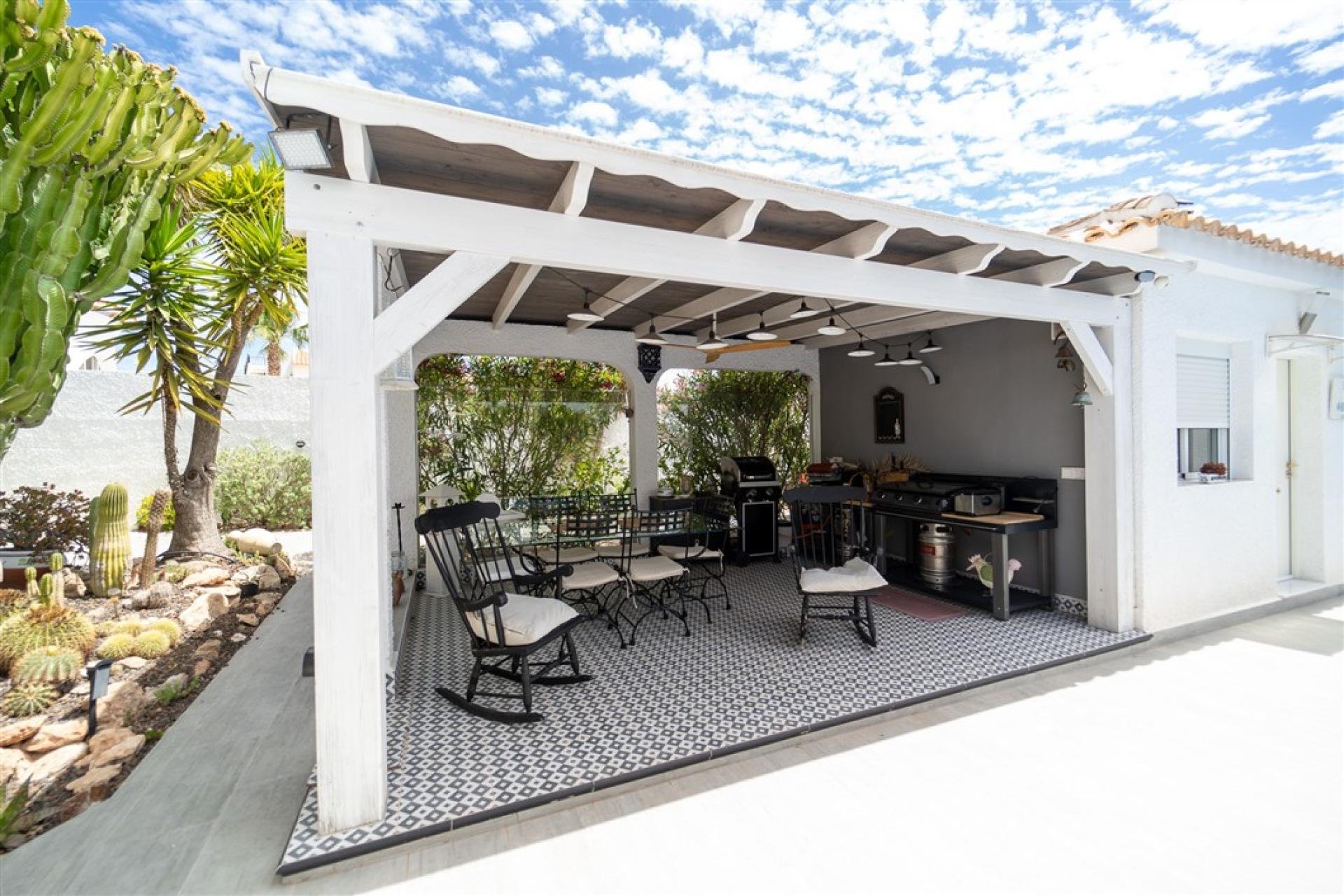 Resale - Villa -
Torrevieja - Costa Blanca