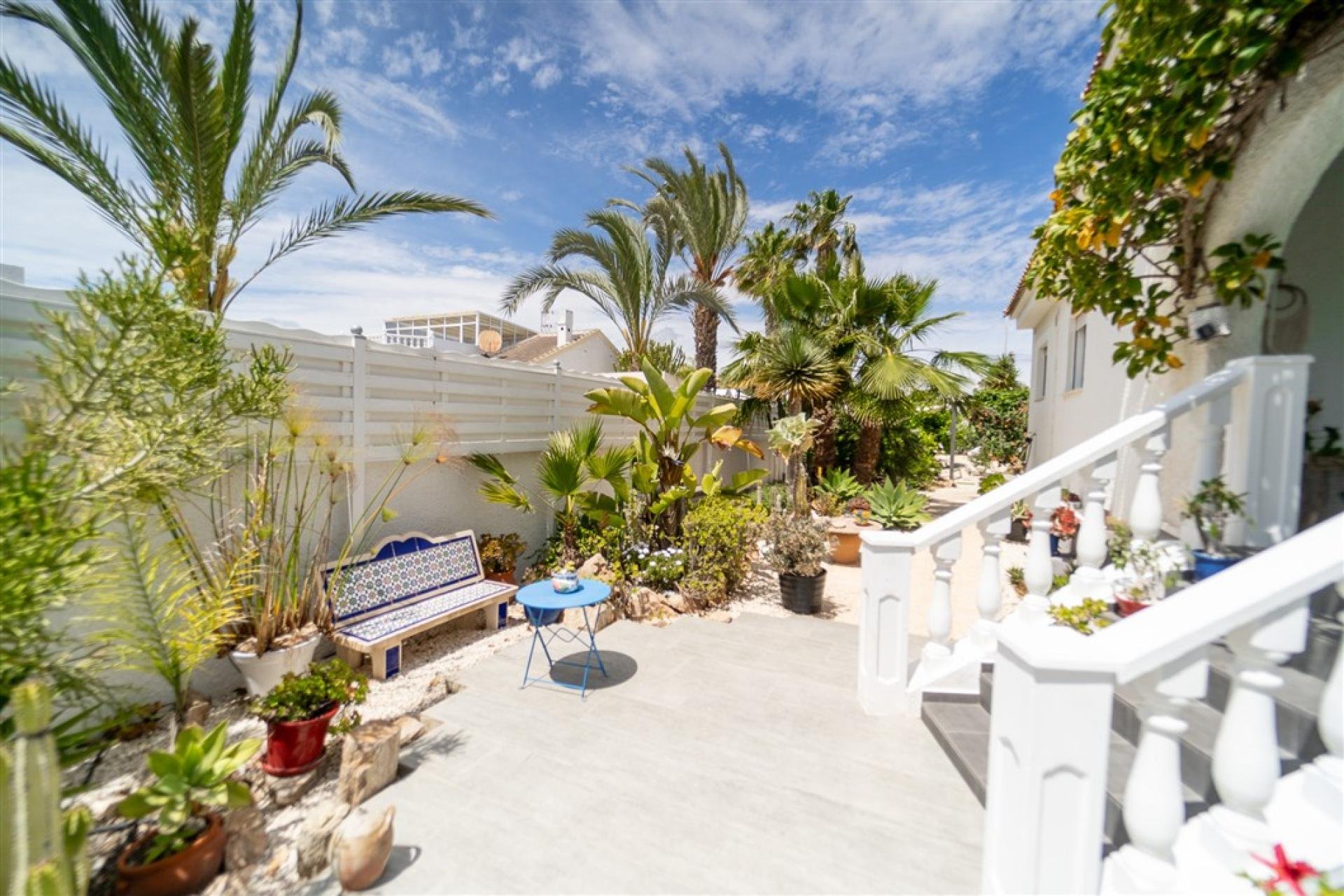 Resale - Villa -
Torrevieja - Costa Blanca