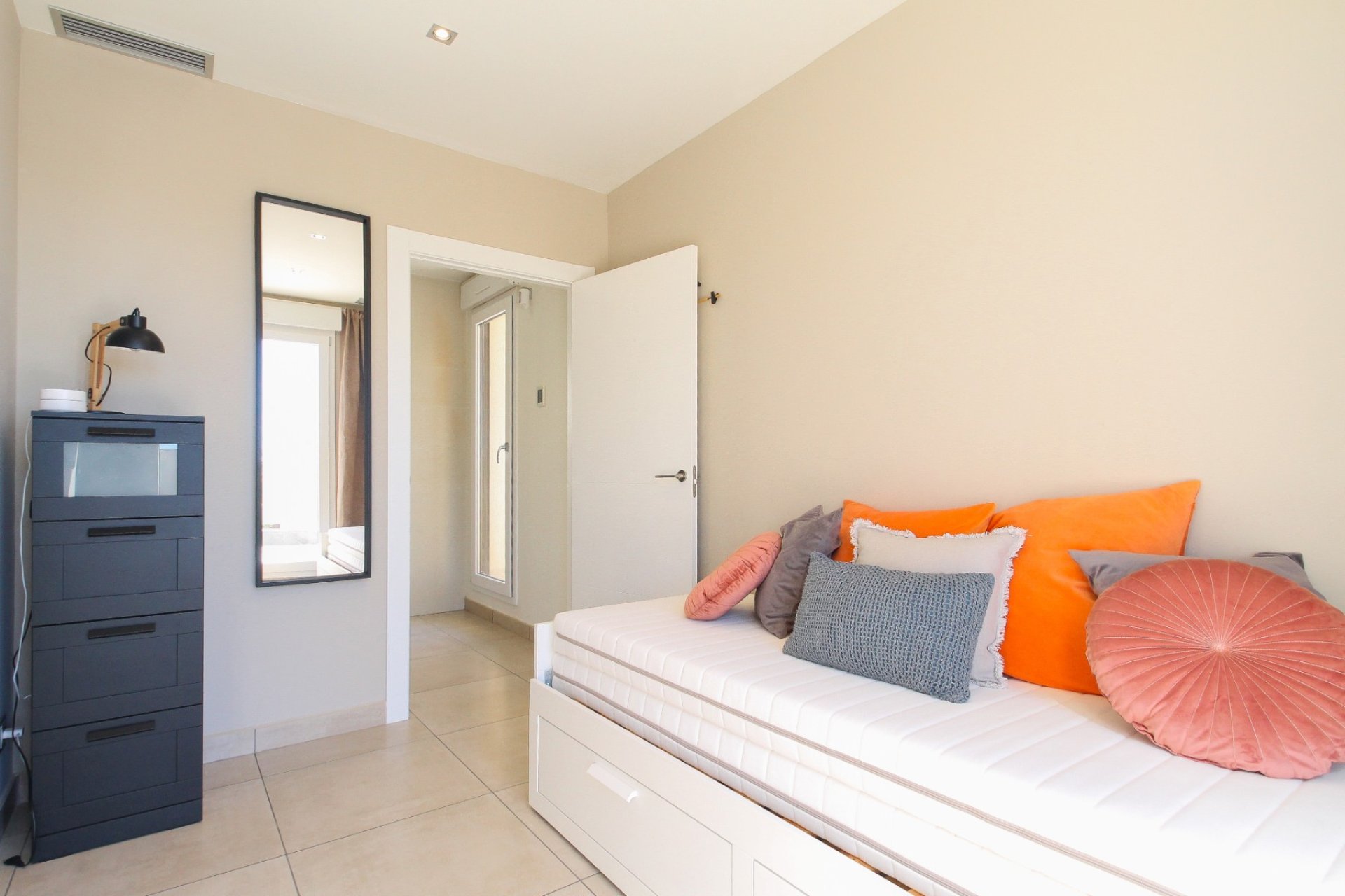 Resale - Villa -
Torrevieja - Costa Blanca