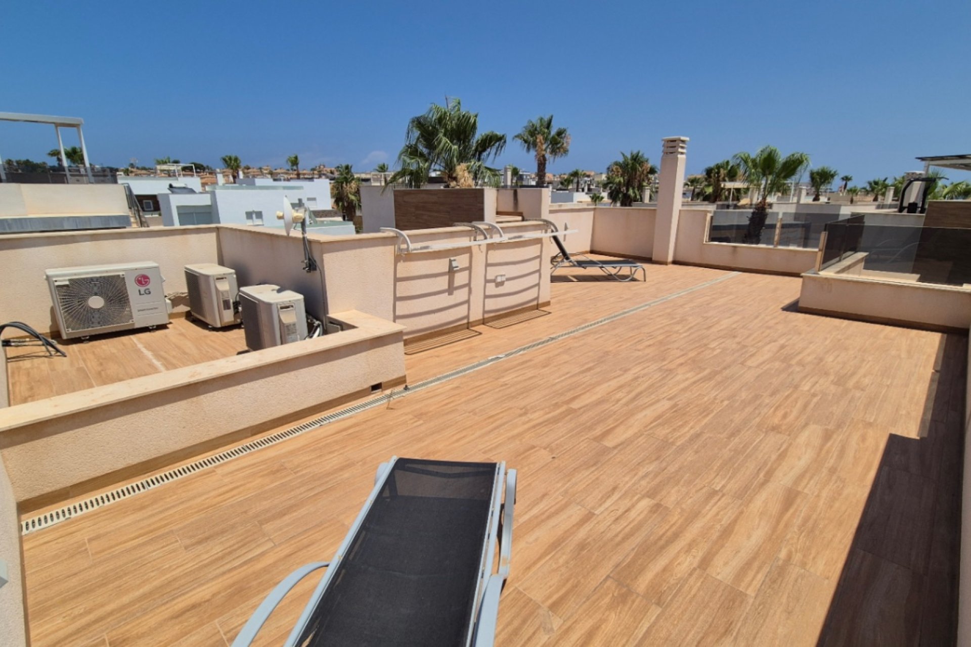 Resale - Villa -
Torrevieja - Costa Blanca