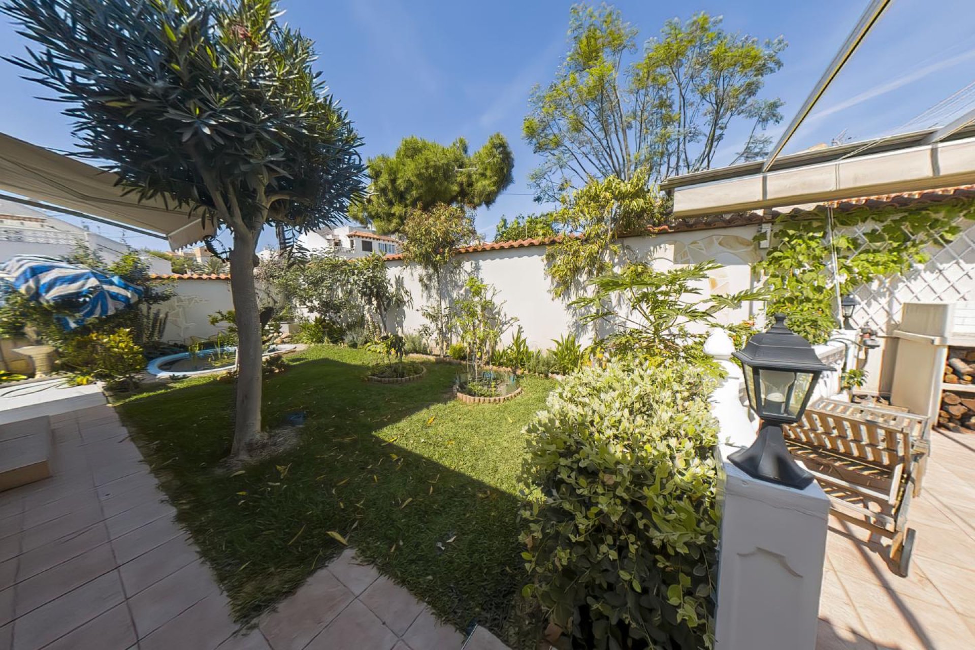 Resale - Villa -
Torrevieja - Costa Blanca